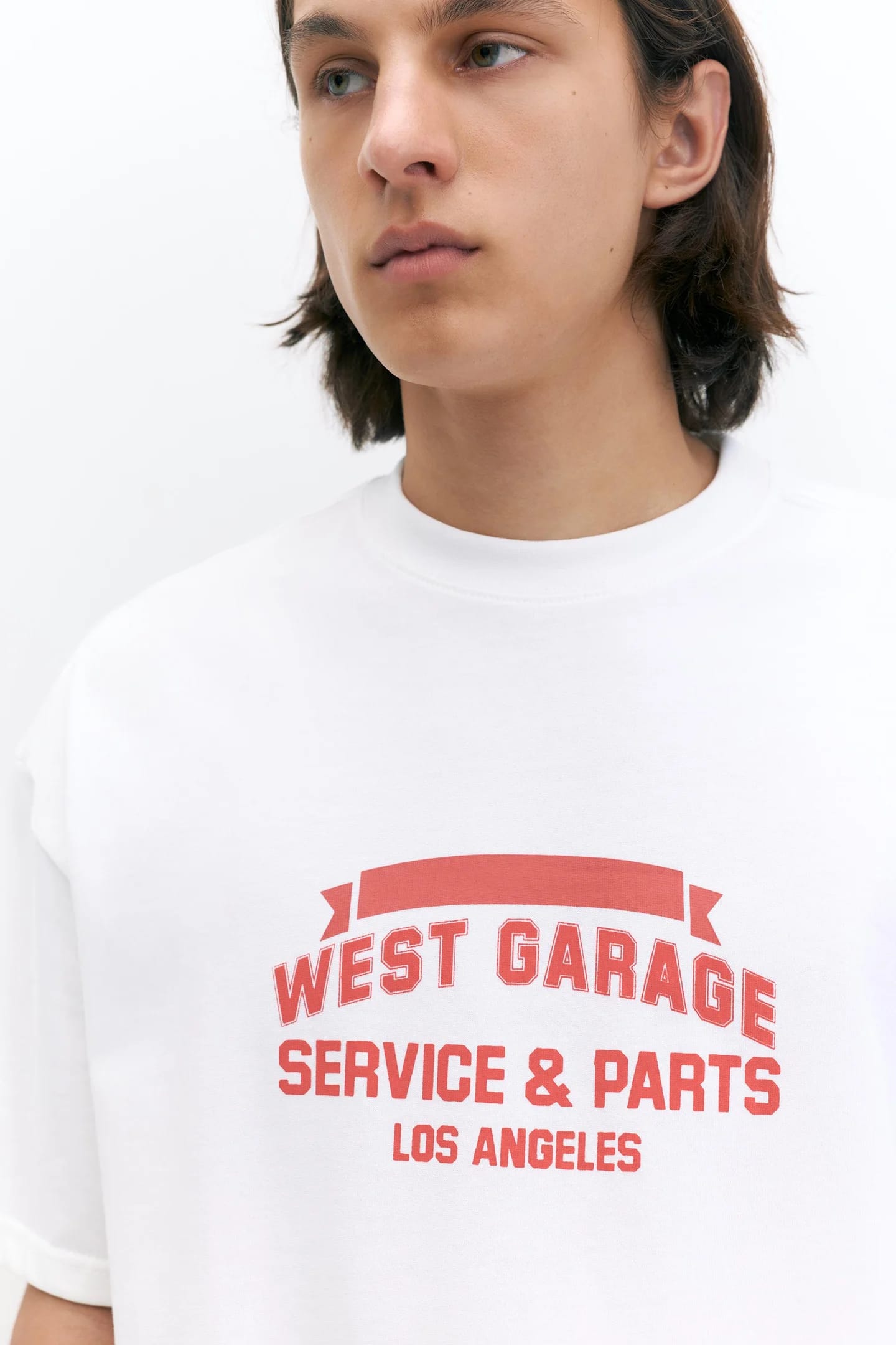 Свободная футболка West Garage - фото 9
