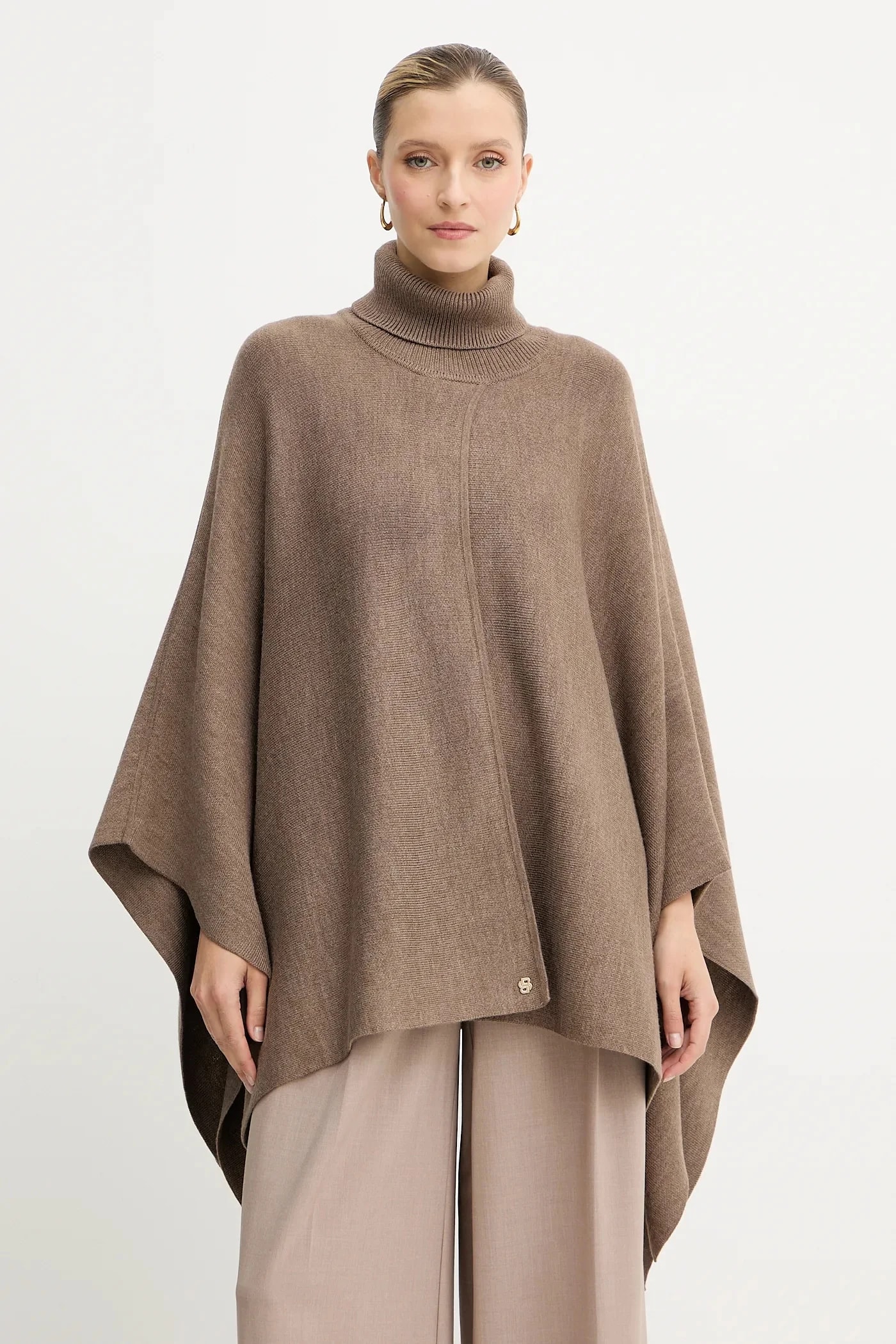 Пончо с добавлением шерсти Larenia_poncho