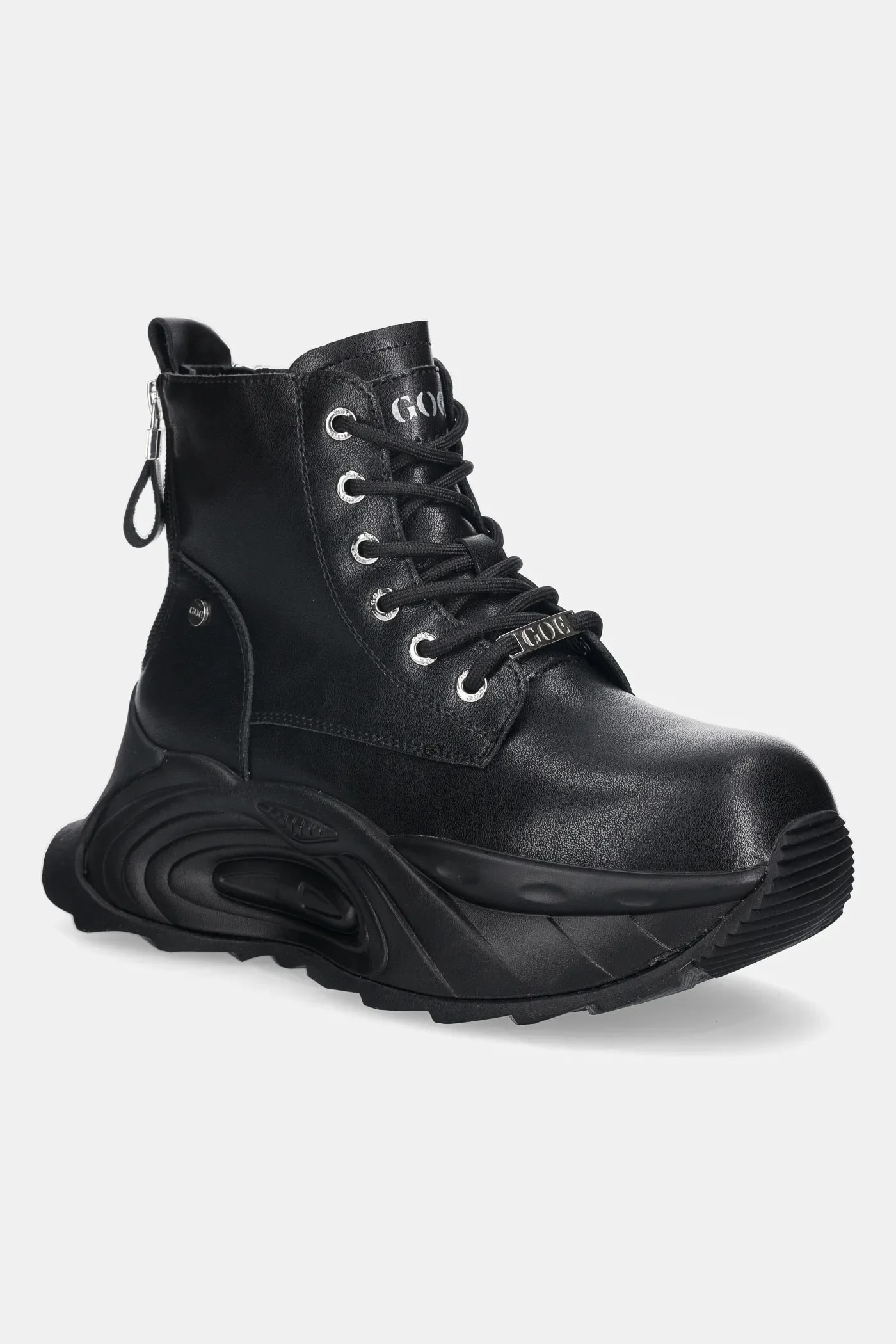 Кожаные кроссовки черные для женщин