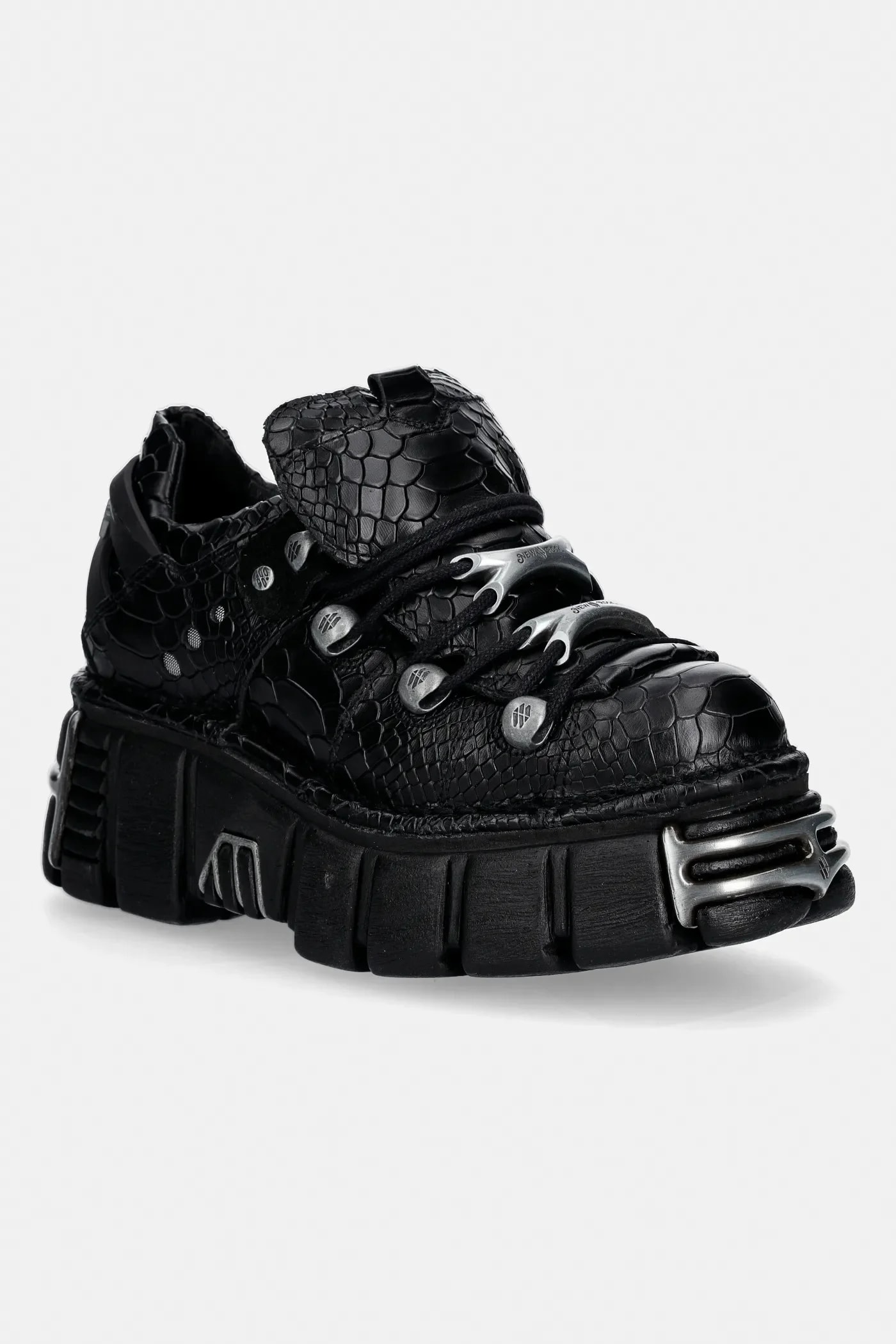 Кроссовки кожаные PITON ESCAMA NEGRO BRILLO, TOWER NEGRO ACER