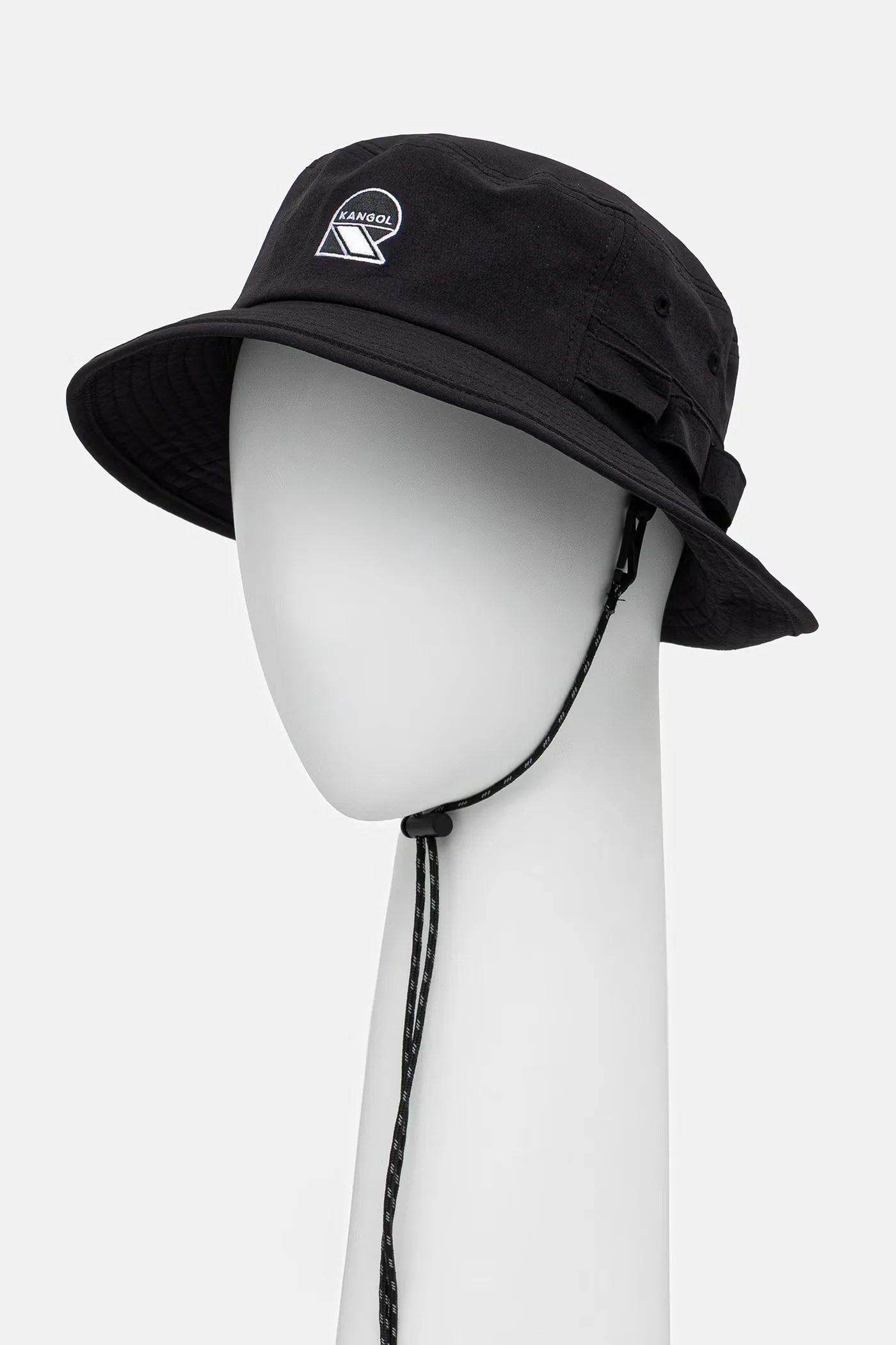 шляпа BUCKET с узором A-W-G