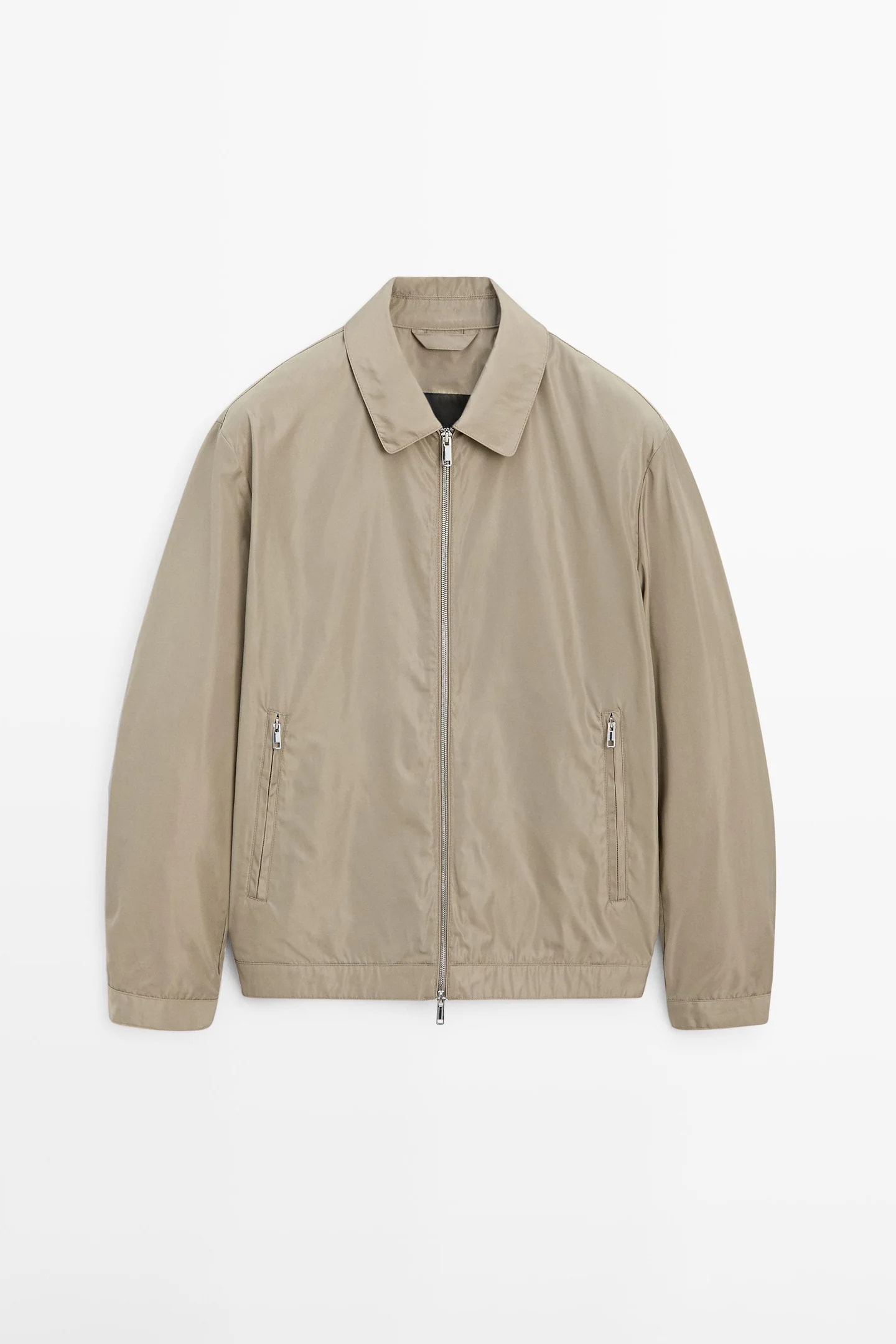 Короткая куртка из технической ткани