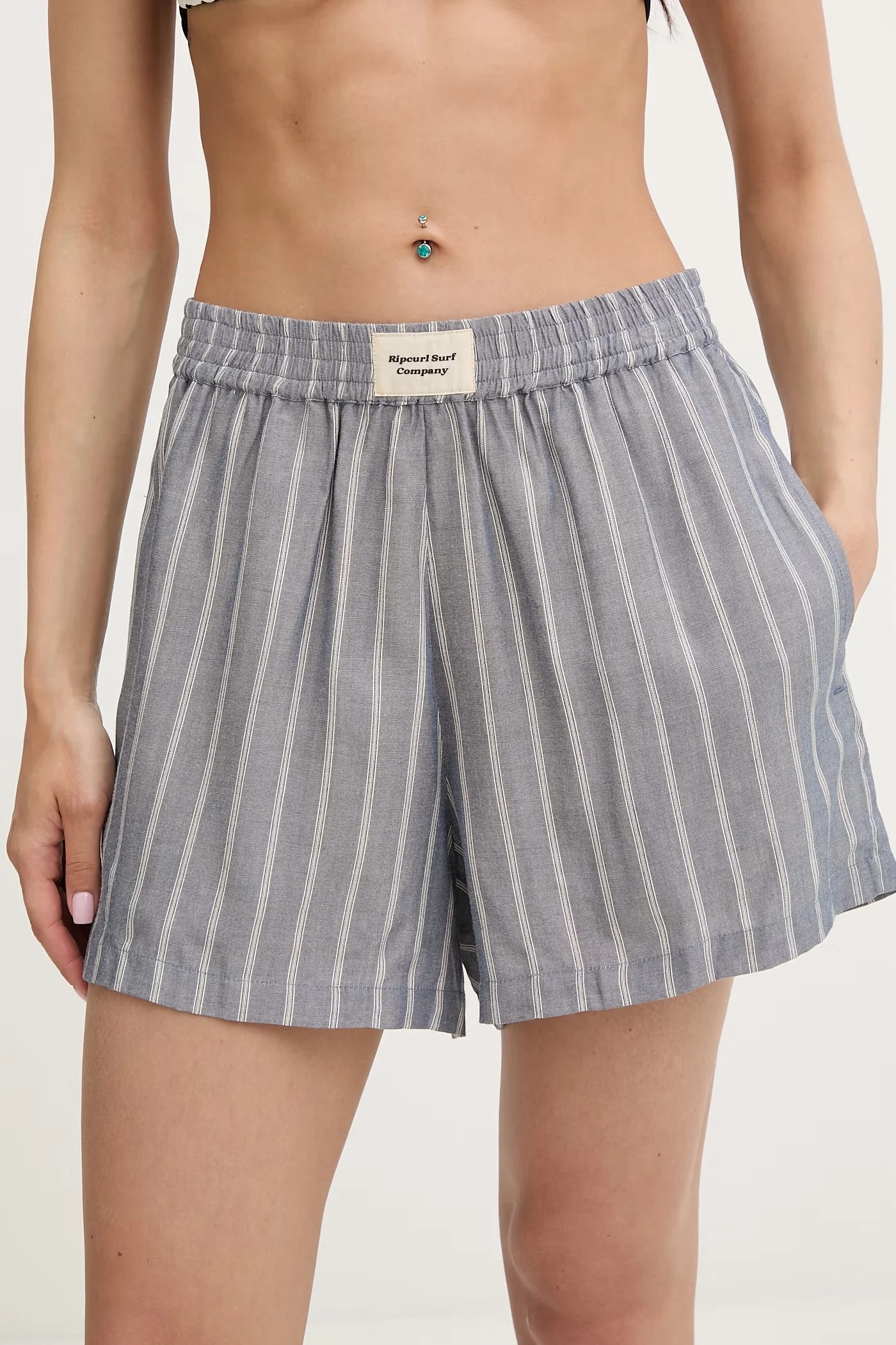 BEACH DAYS PINSTRIPE женские шорты из вискозы