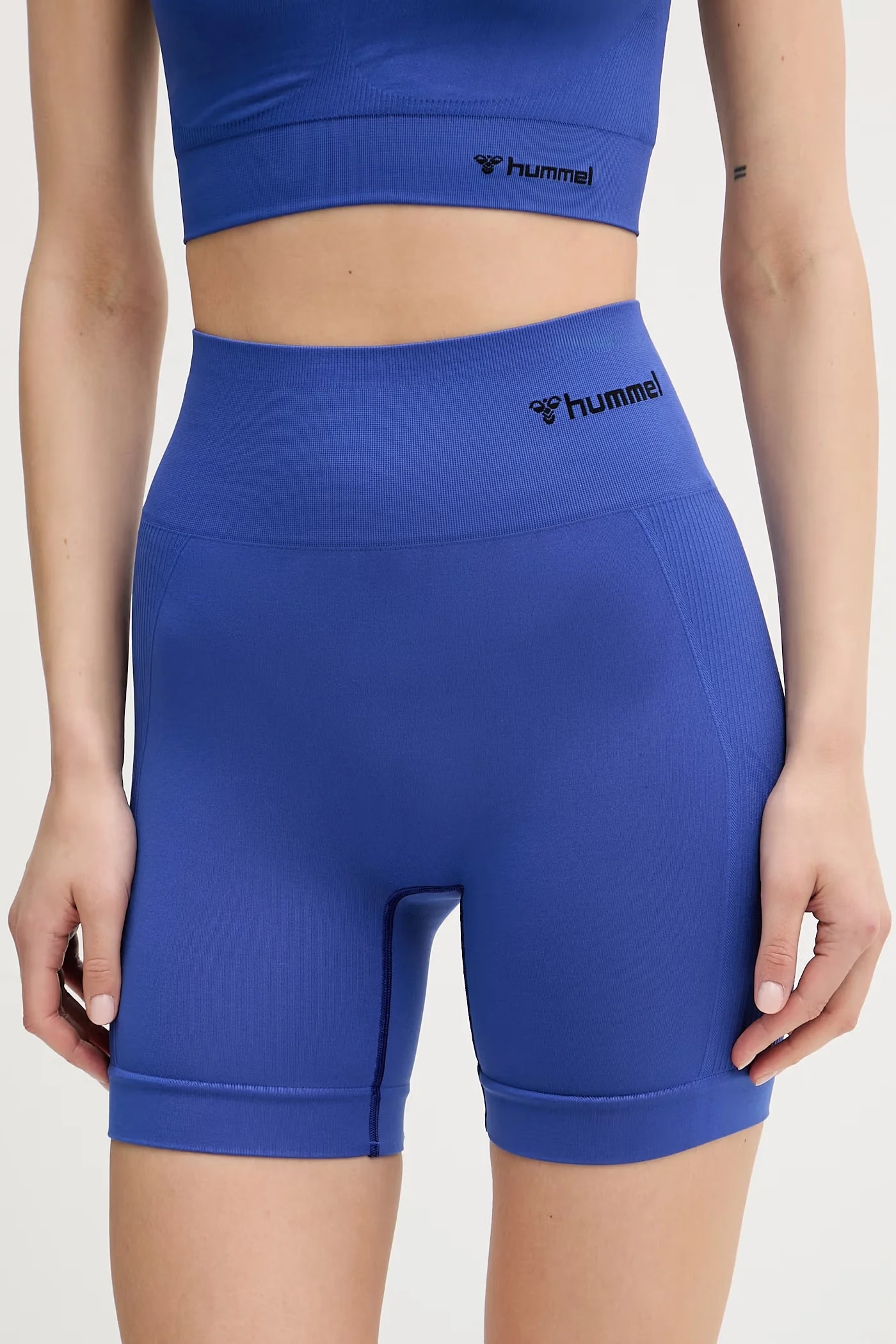 HmlTIF SEAMLESS SHORTS женские спортивные шорты