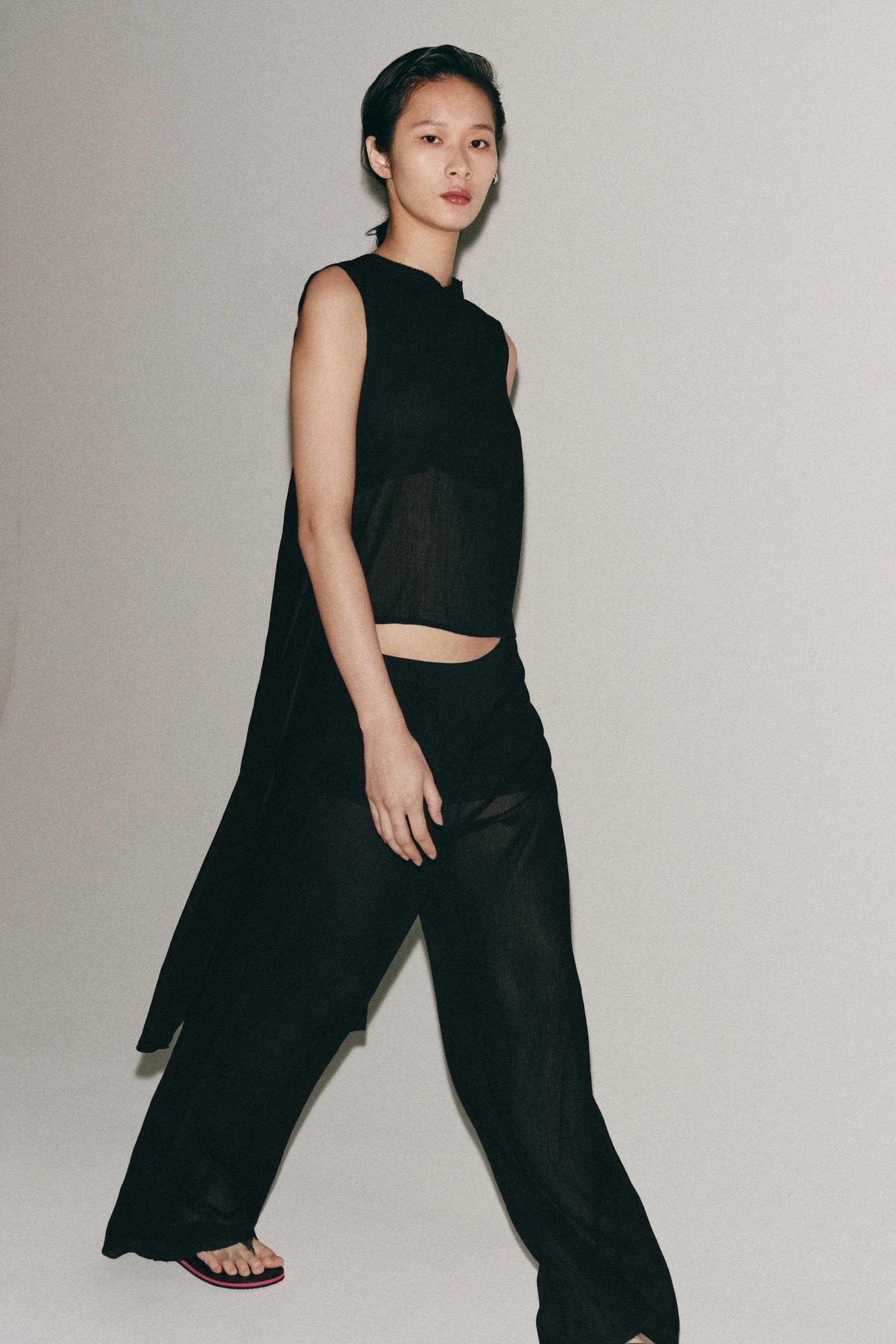 ПРЯМЫЕ БРЮКИ СВОБОДНОГО КРАЯ