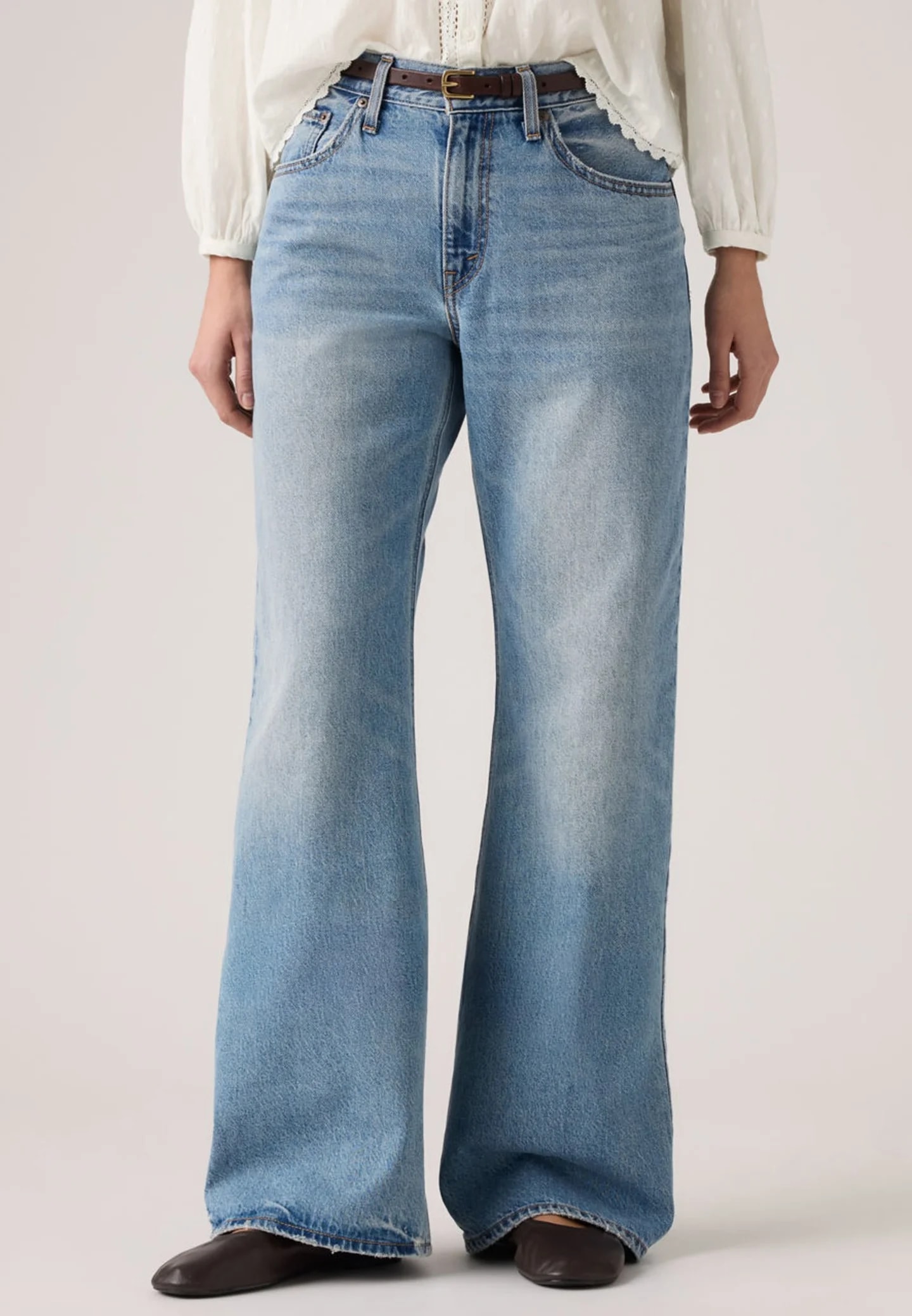 Джинсы Bootcut