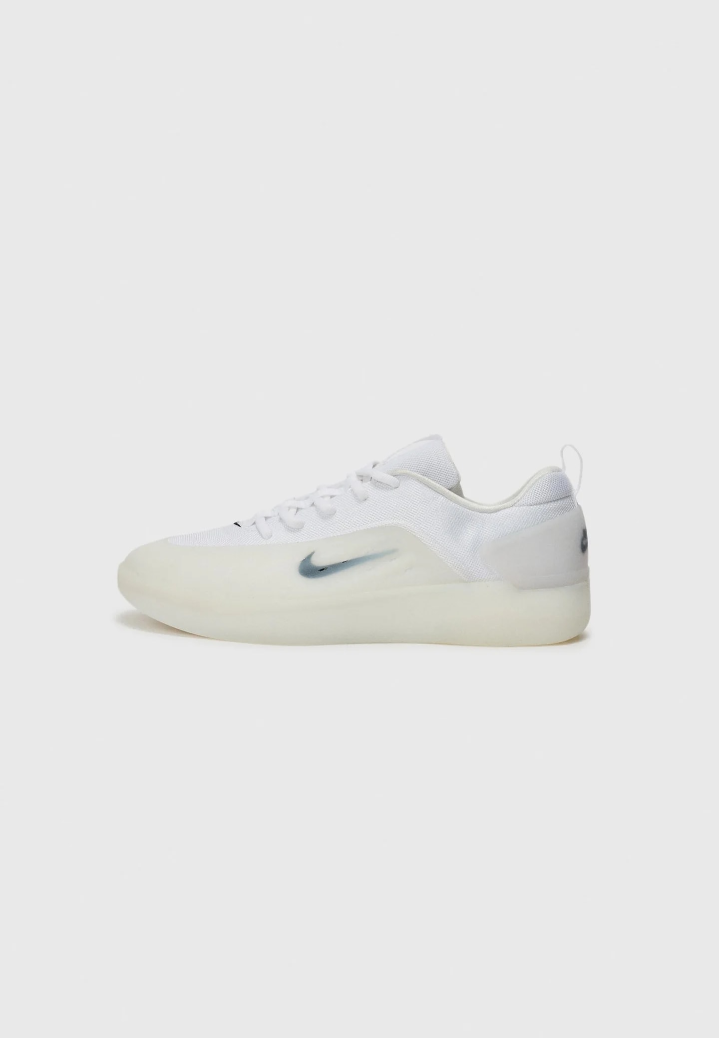 ZOOM NYJAH 4 UNISEX - Обувь для скейтбординга