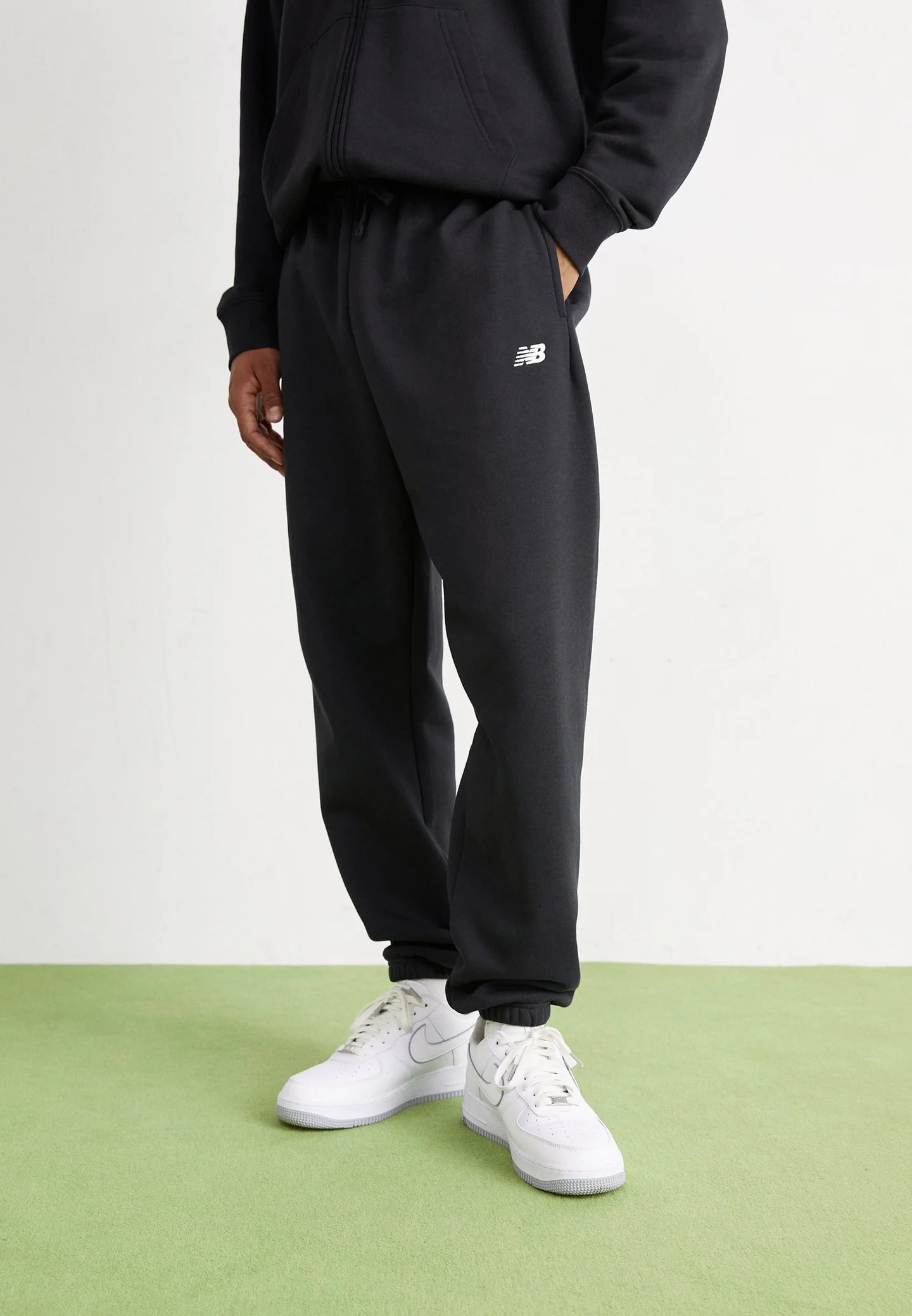 SPORT ESSENTIALS FLEECE JOGGER - Тренировочные брюки