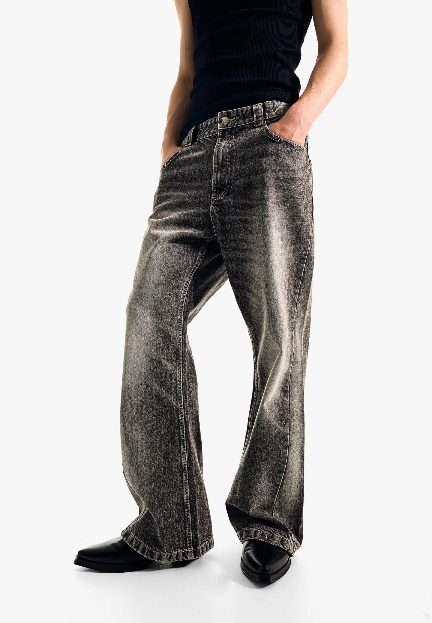 Джинсы Bootcut