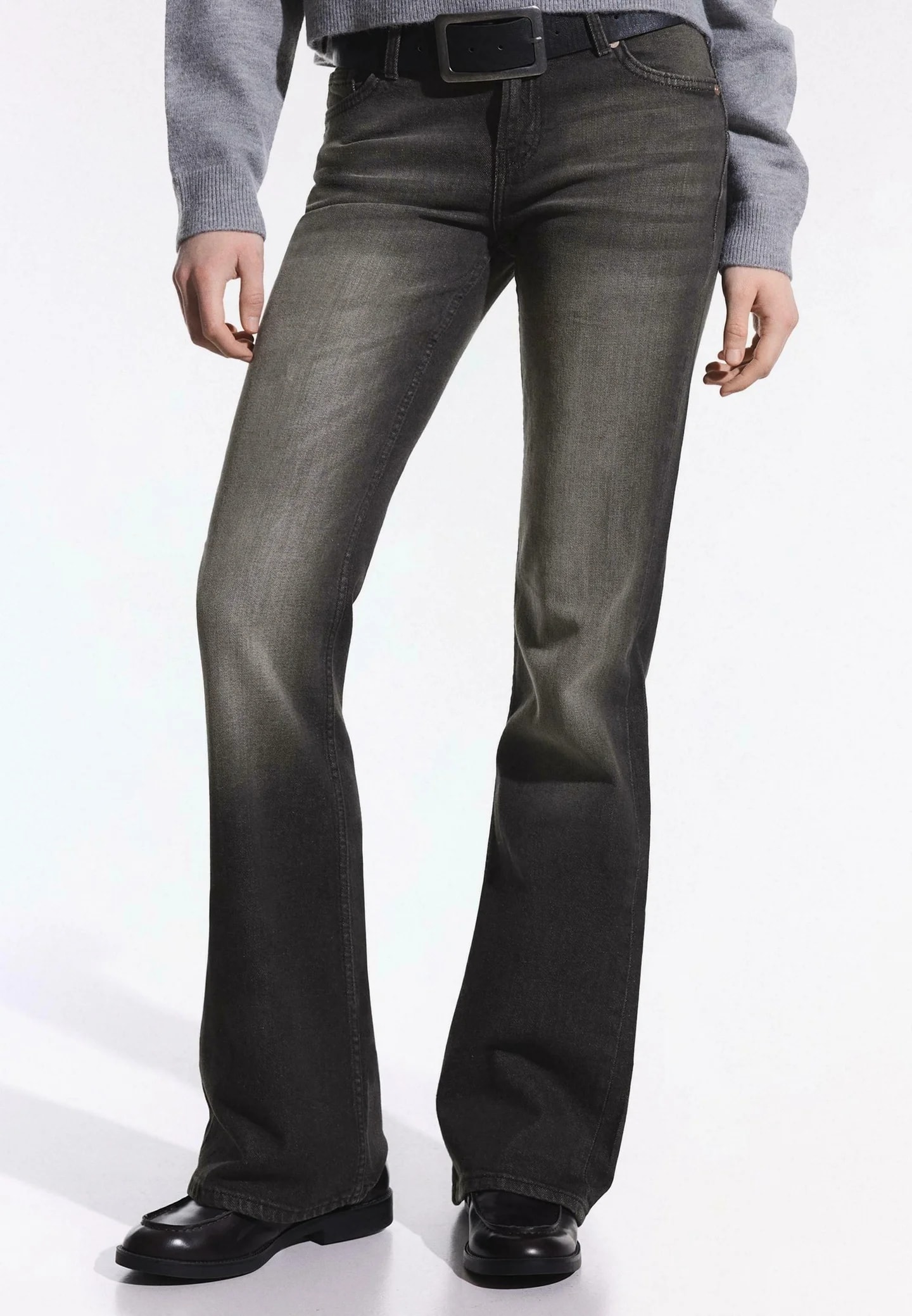 Джинсы Bootcut