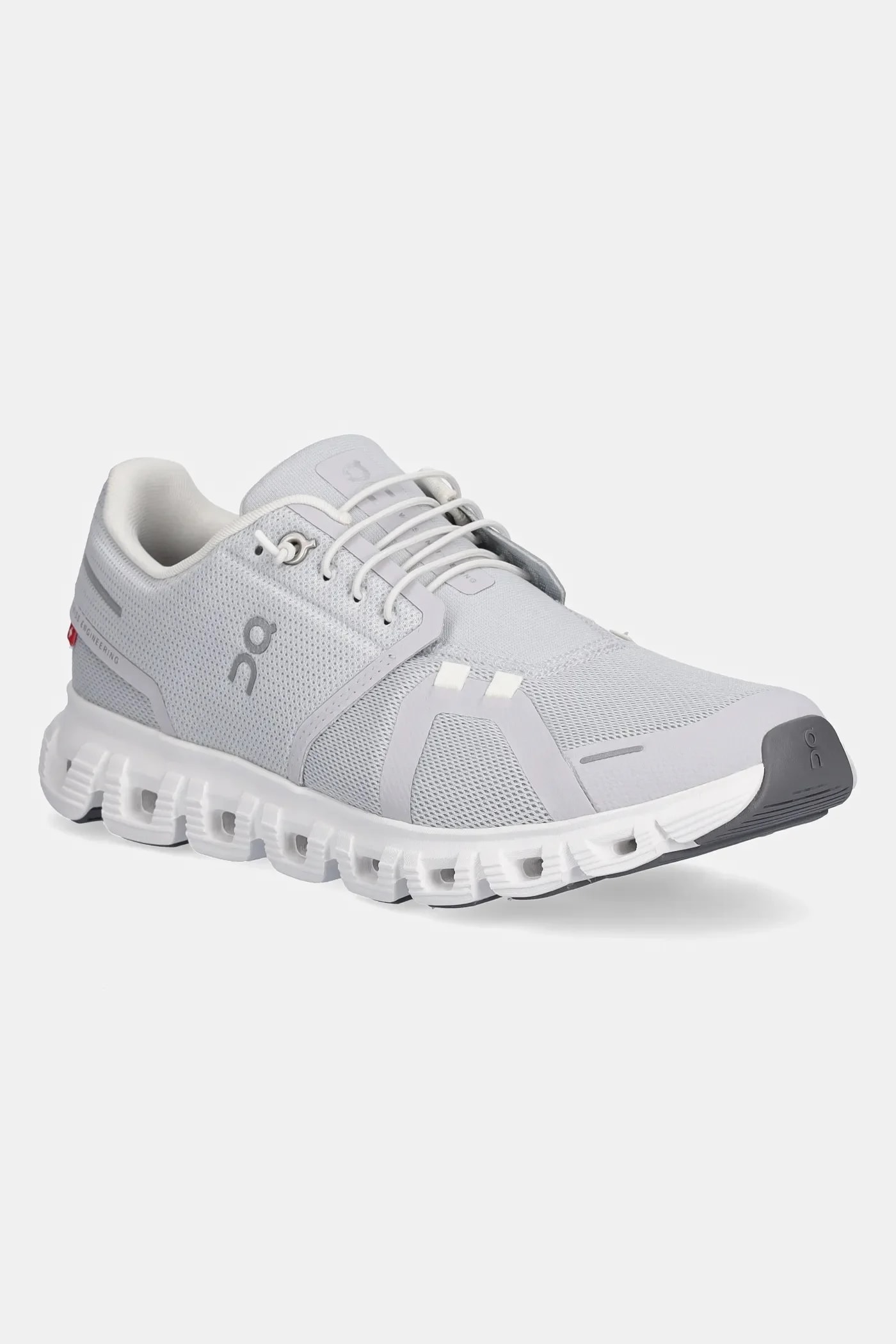 Sneakersy CLOUD 6