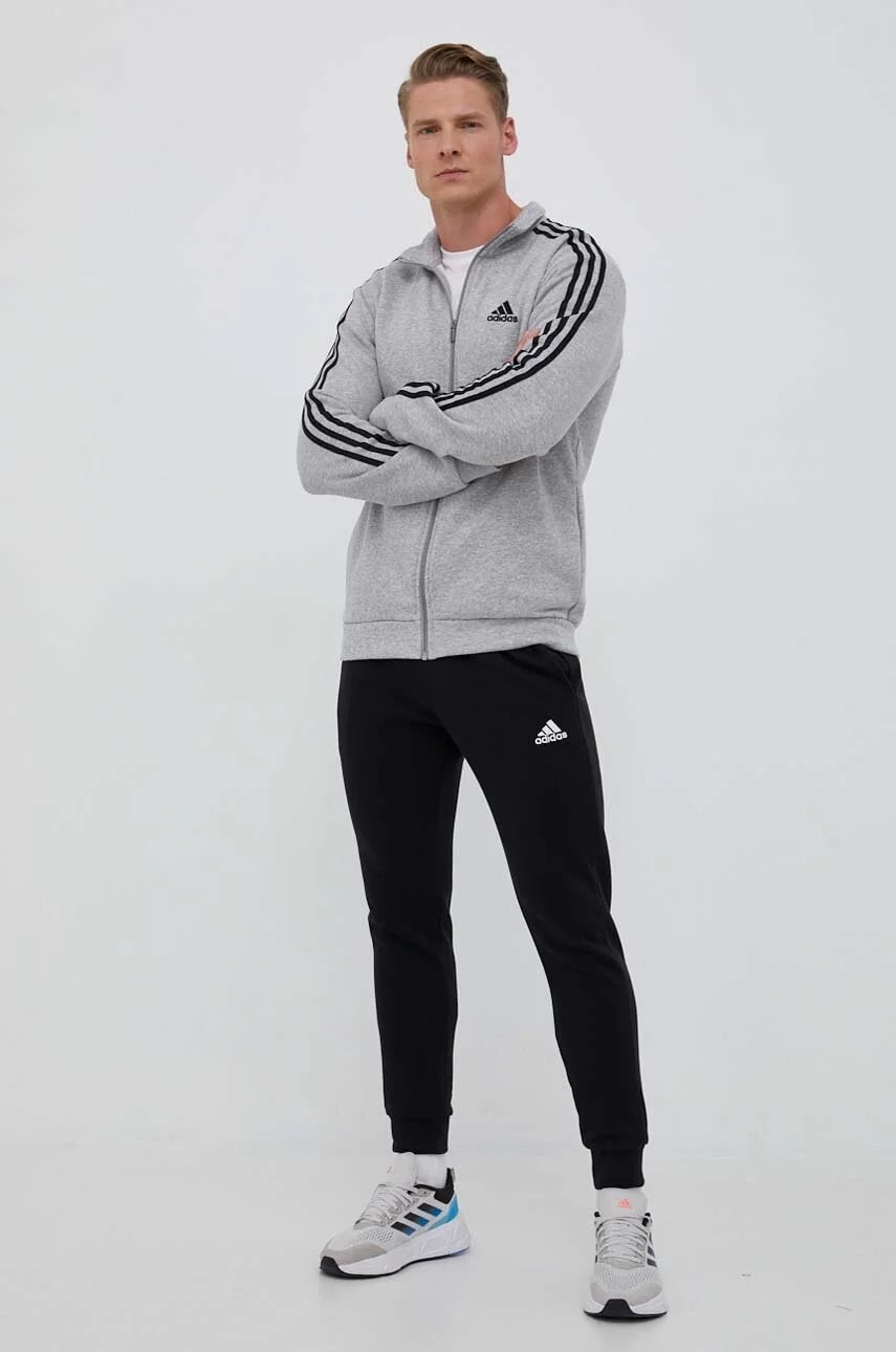 Спортивный костюм Essentials