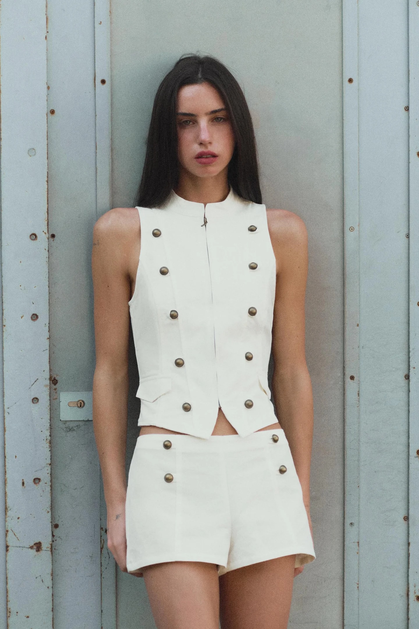ТОП НА КНОПКАХ И МОЛНИИ