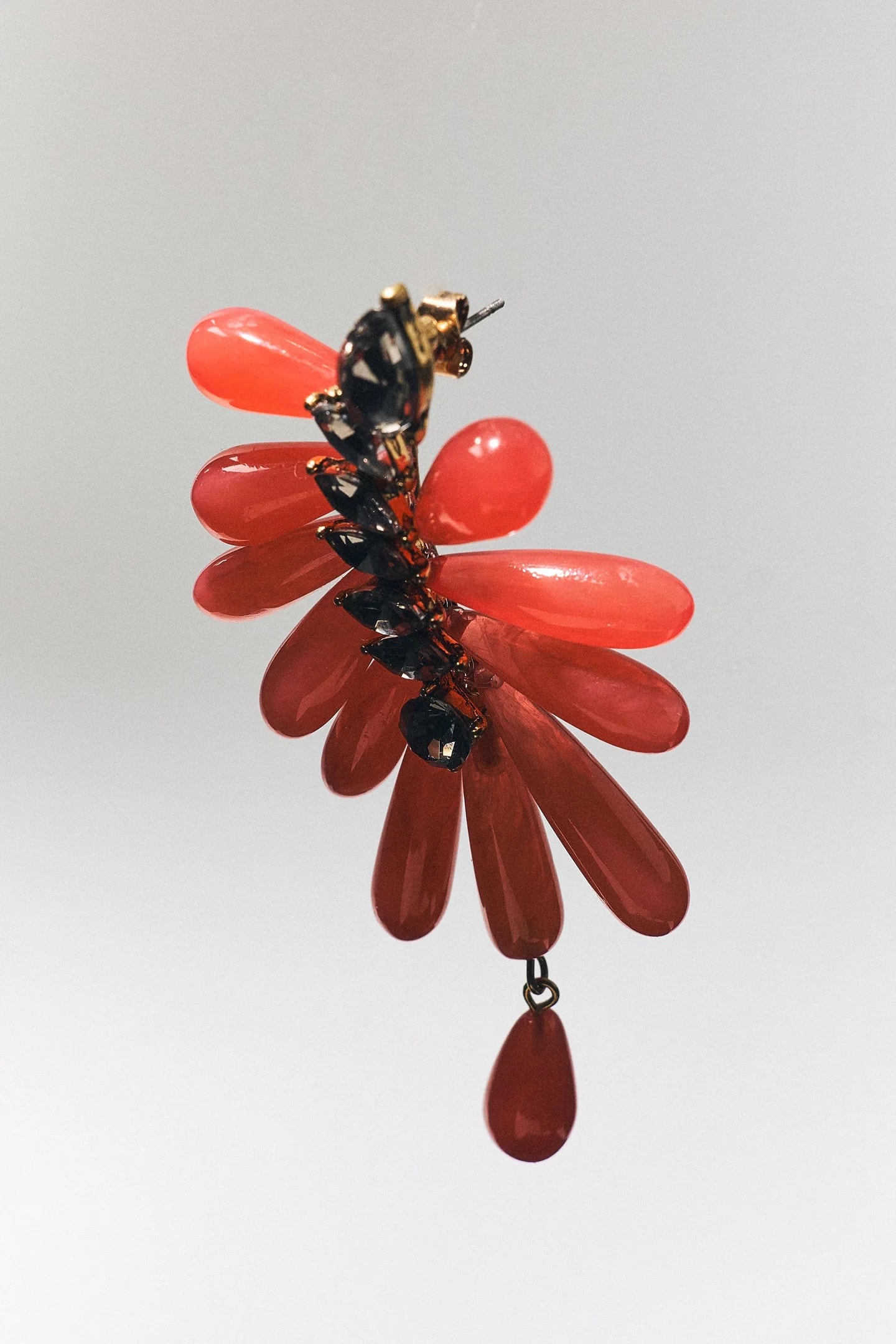 СЕРЬГИ ИЗ СМОЛЫ И КАМНЯ