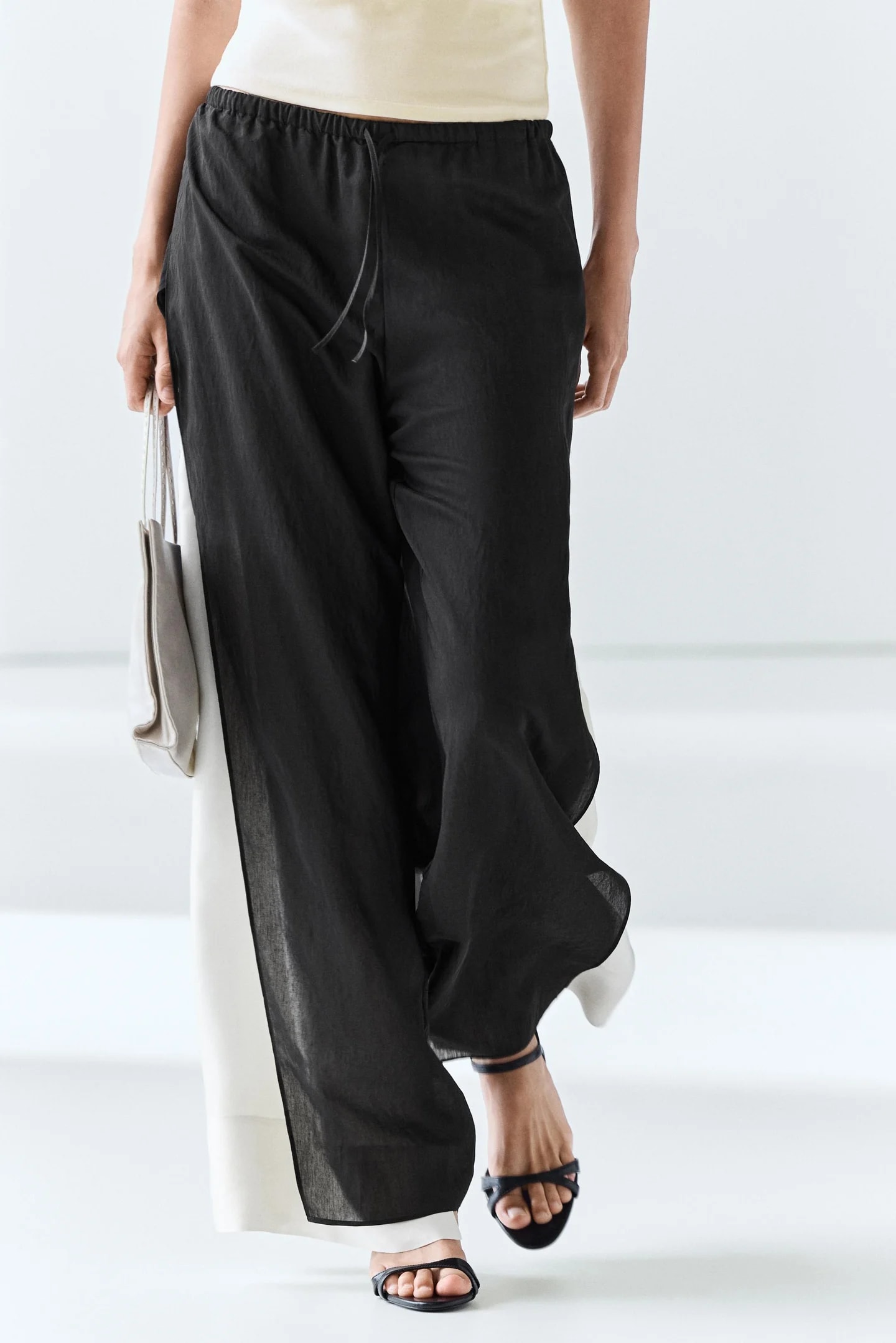 Струящиеся брюки широкого кроя Total Look
