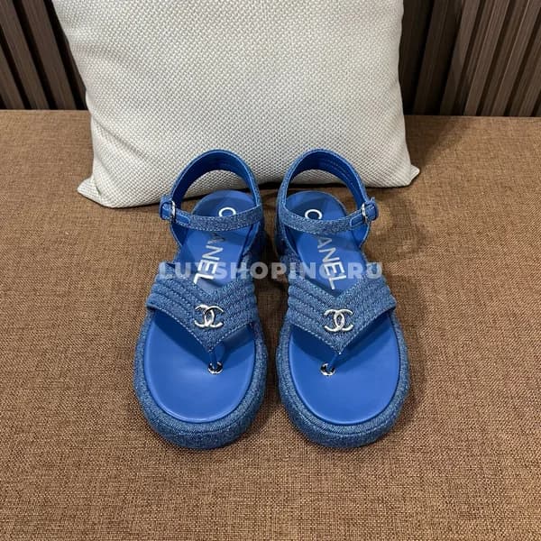 Джинсовые сандали Chanel