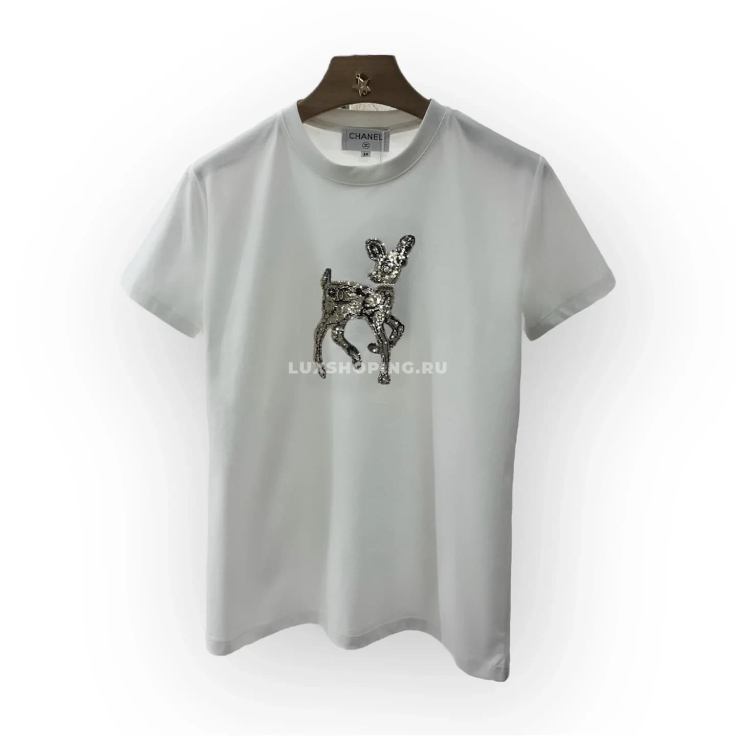 CHANEL Элегантная футболка с вышивкой и стразами белая