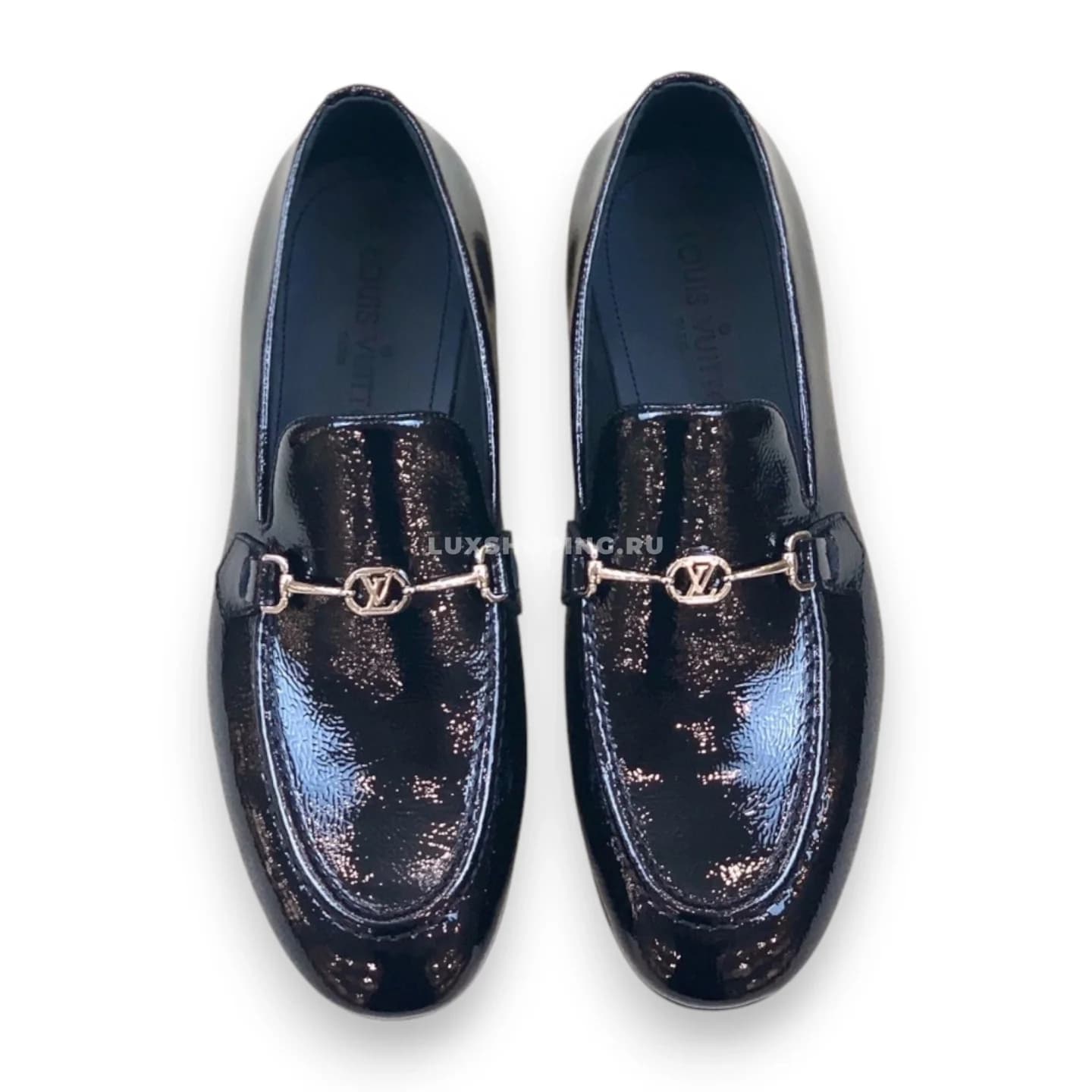Туфли Louis Vuitton черные с пряжкой, лаковые
