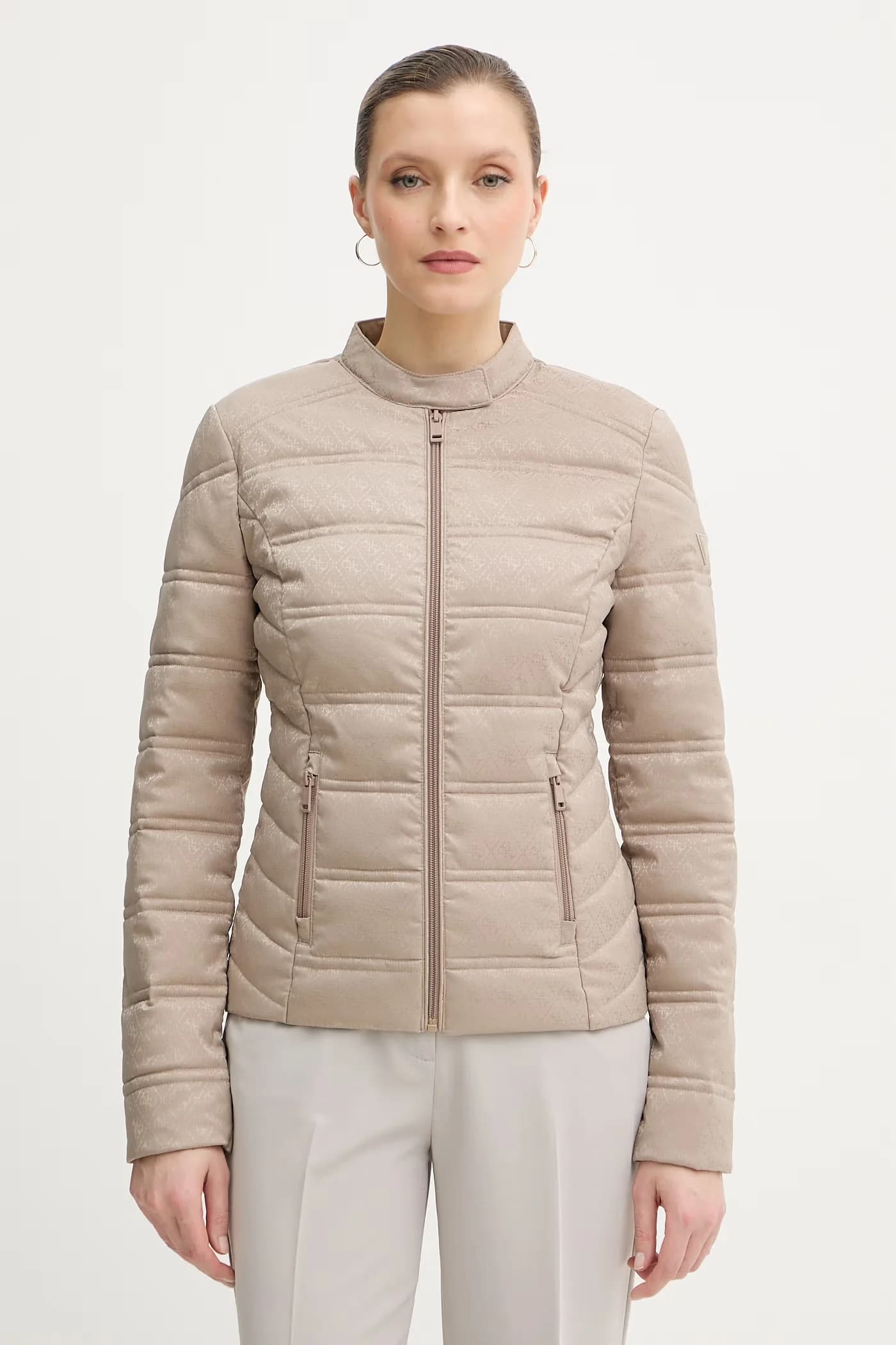 НОВАЯ куртка VONA