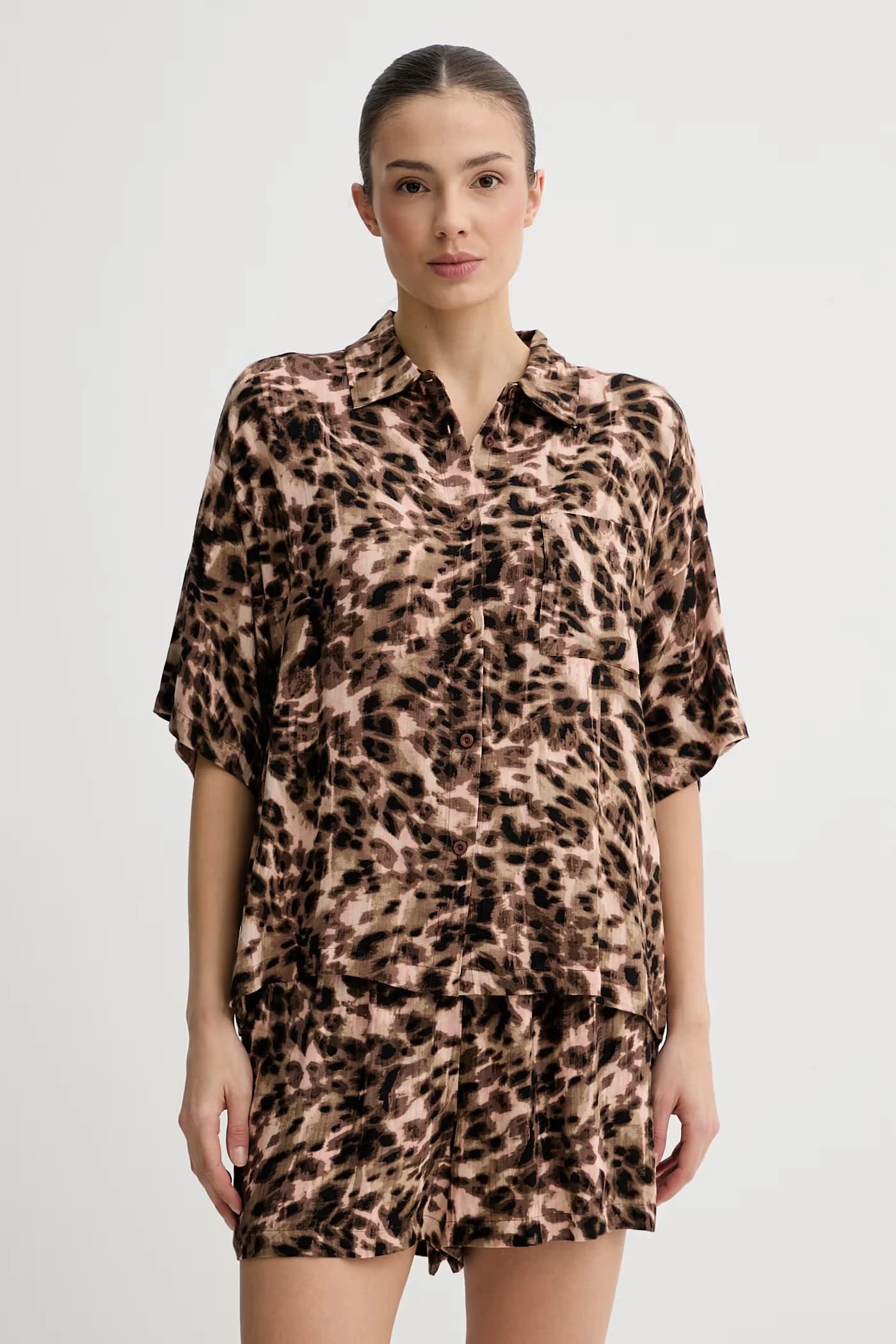 Пижамная рубашка