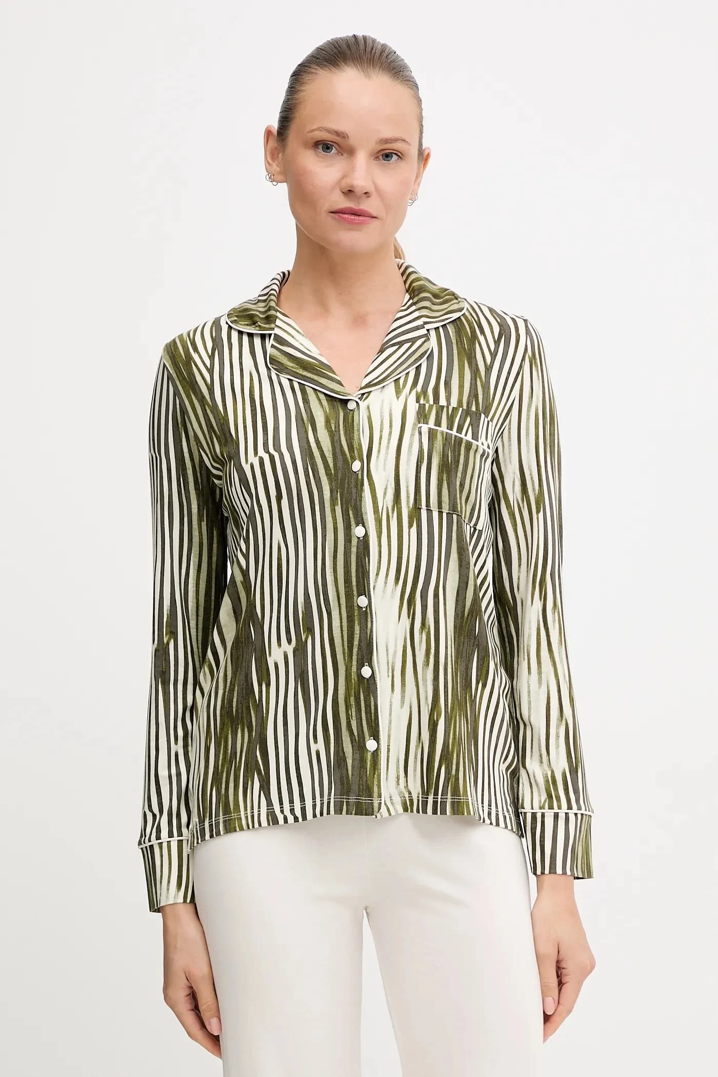 Пижамная рубашка