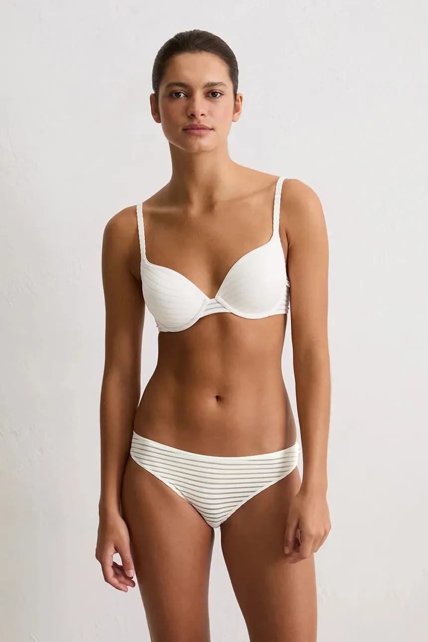 Бюстгальтер