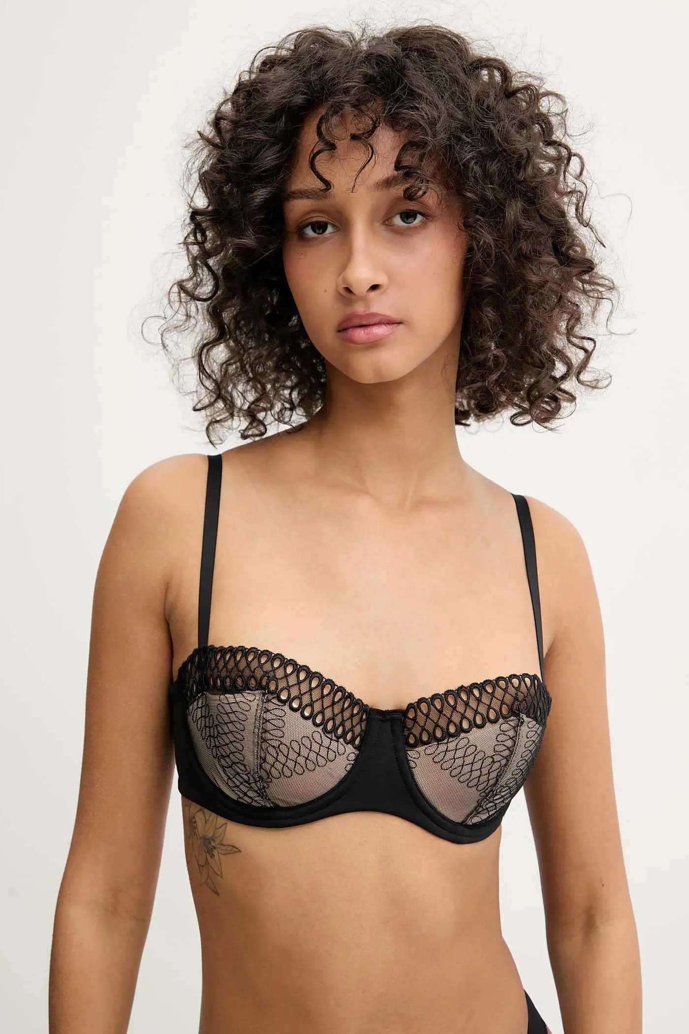 Бюстгальтер