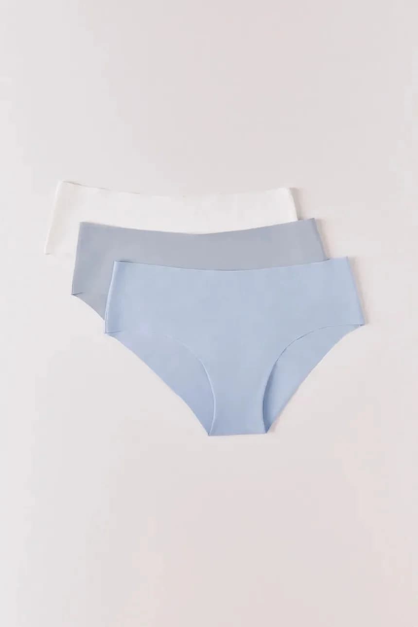 3 пары трусов