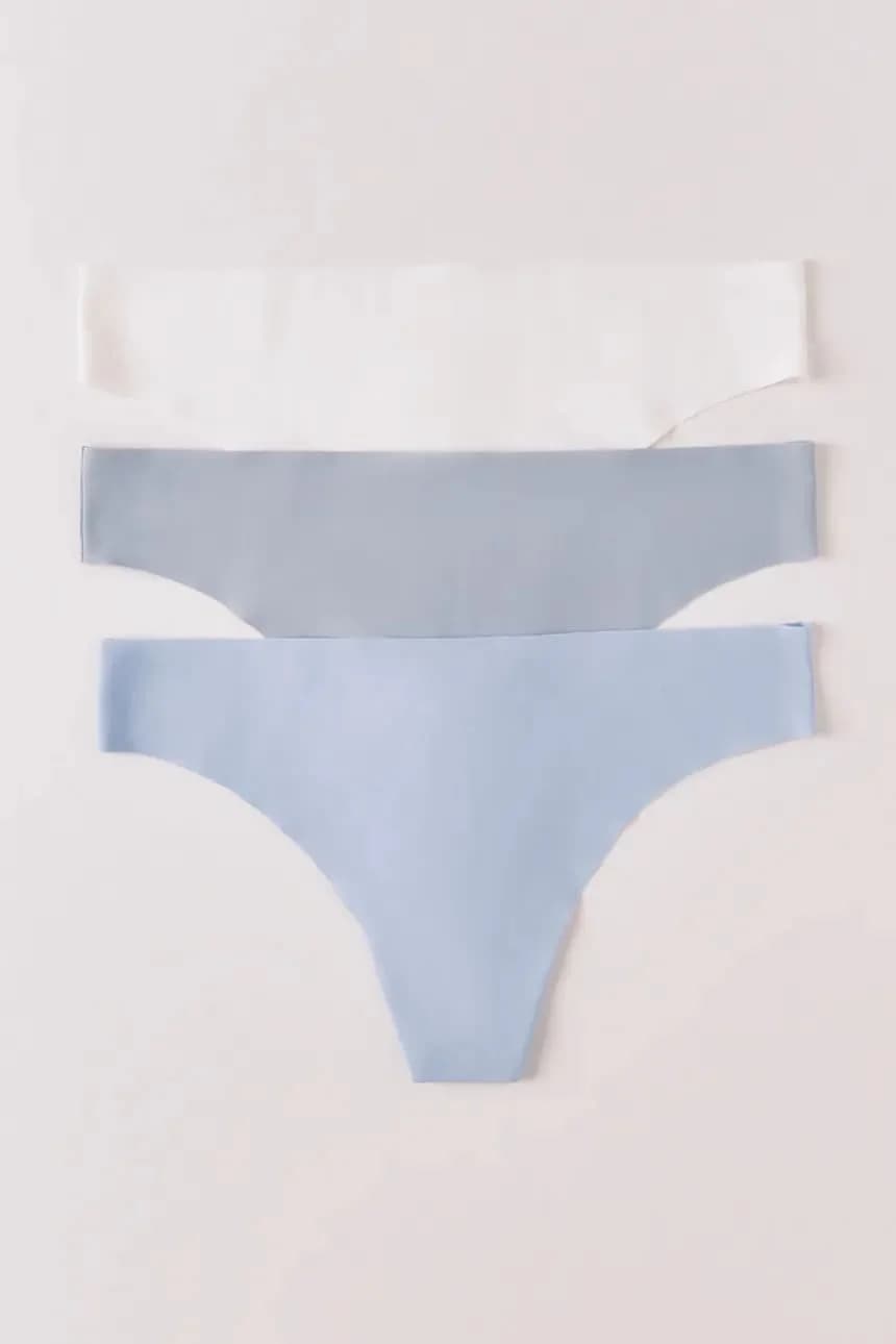 3 комплекта стрингов