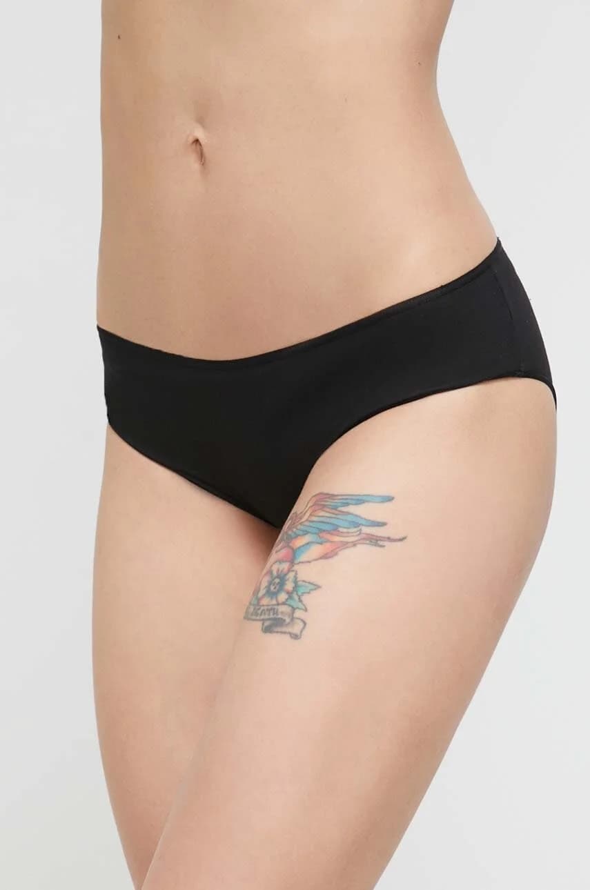 3 пары трусов