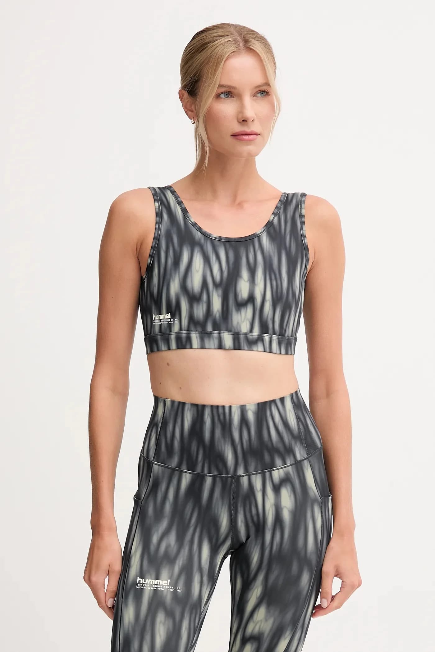 Спортивный бюстгальтер