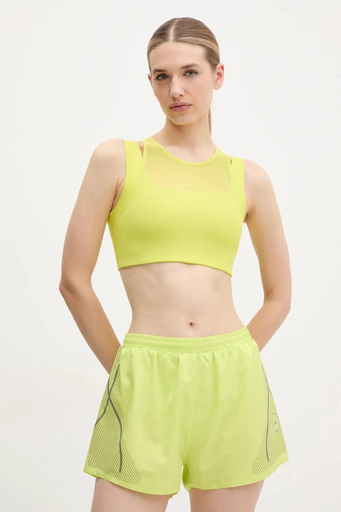 Спортивный бюстгальтер Refina