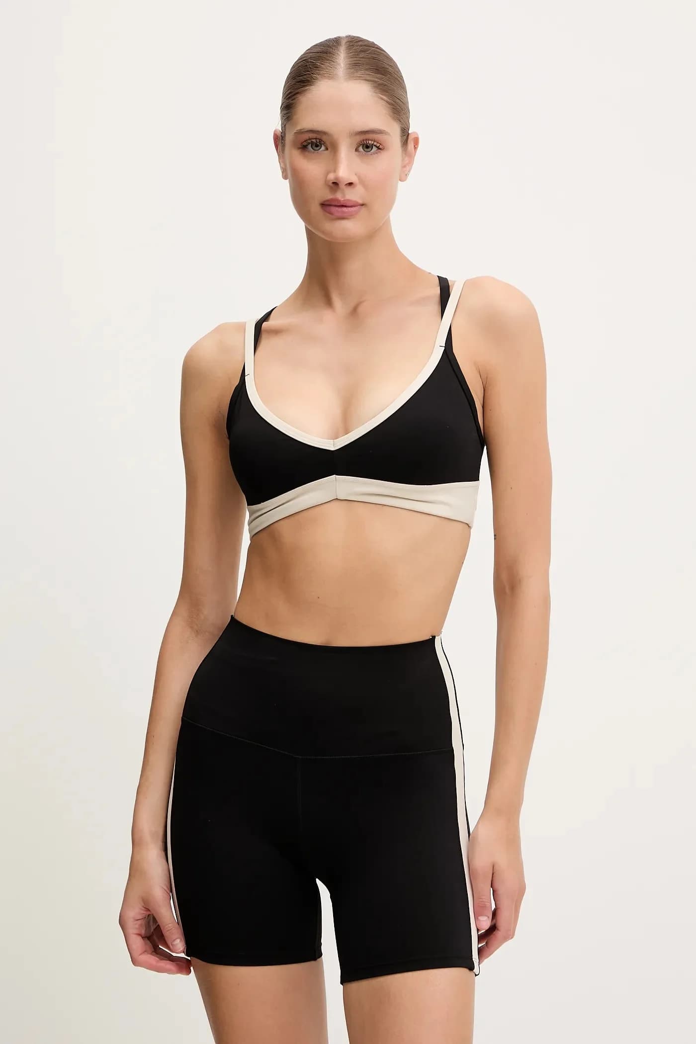 Спортивный бюстгальтер Paramount