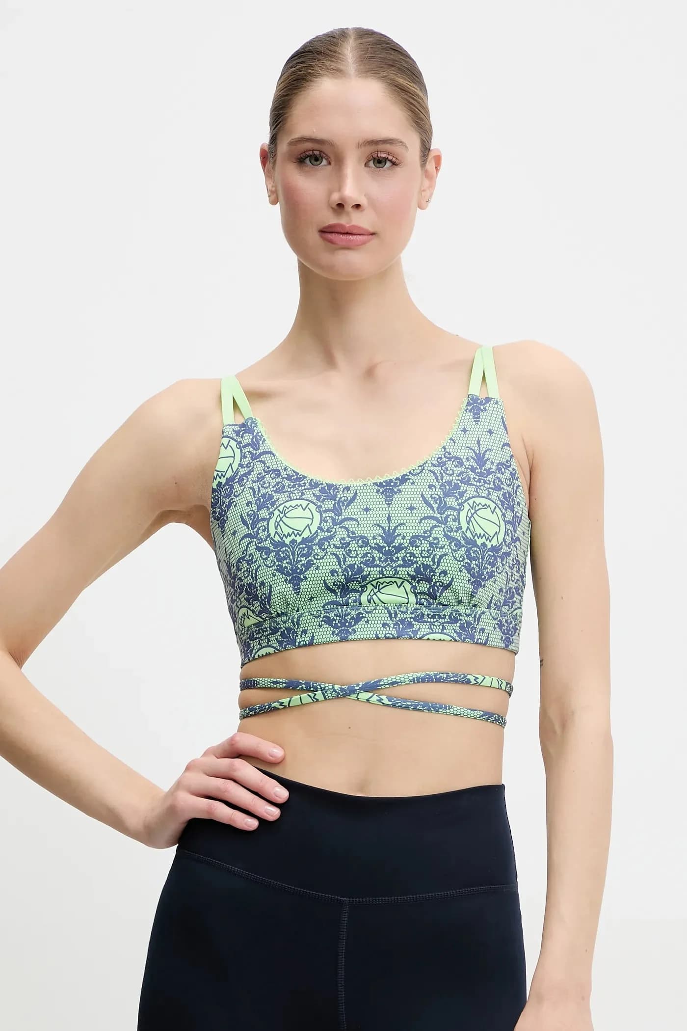 Спортивный бюстгальтер на шнуровке Em Up