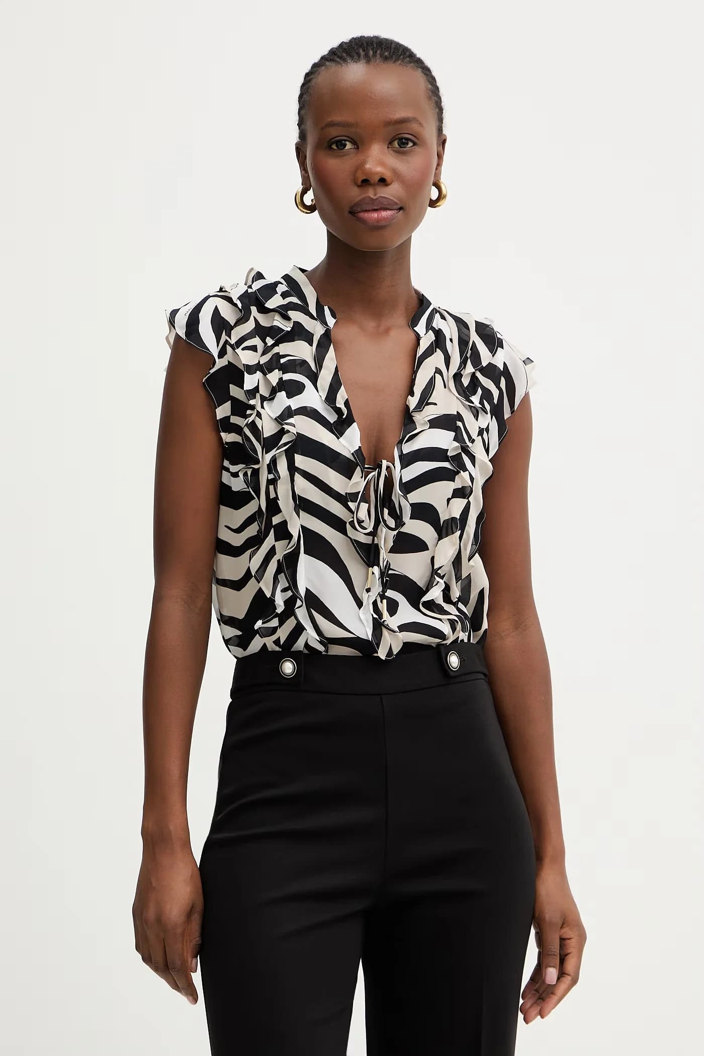 Женская вискозная блузка с рюшами UGOLA