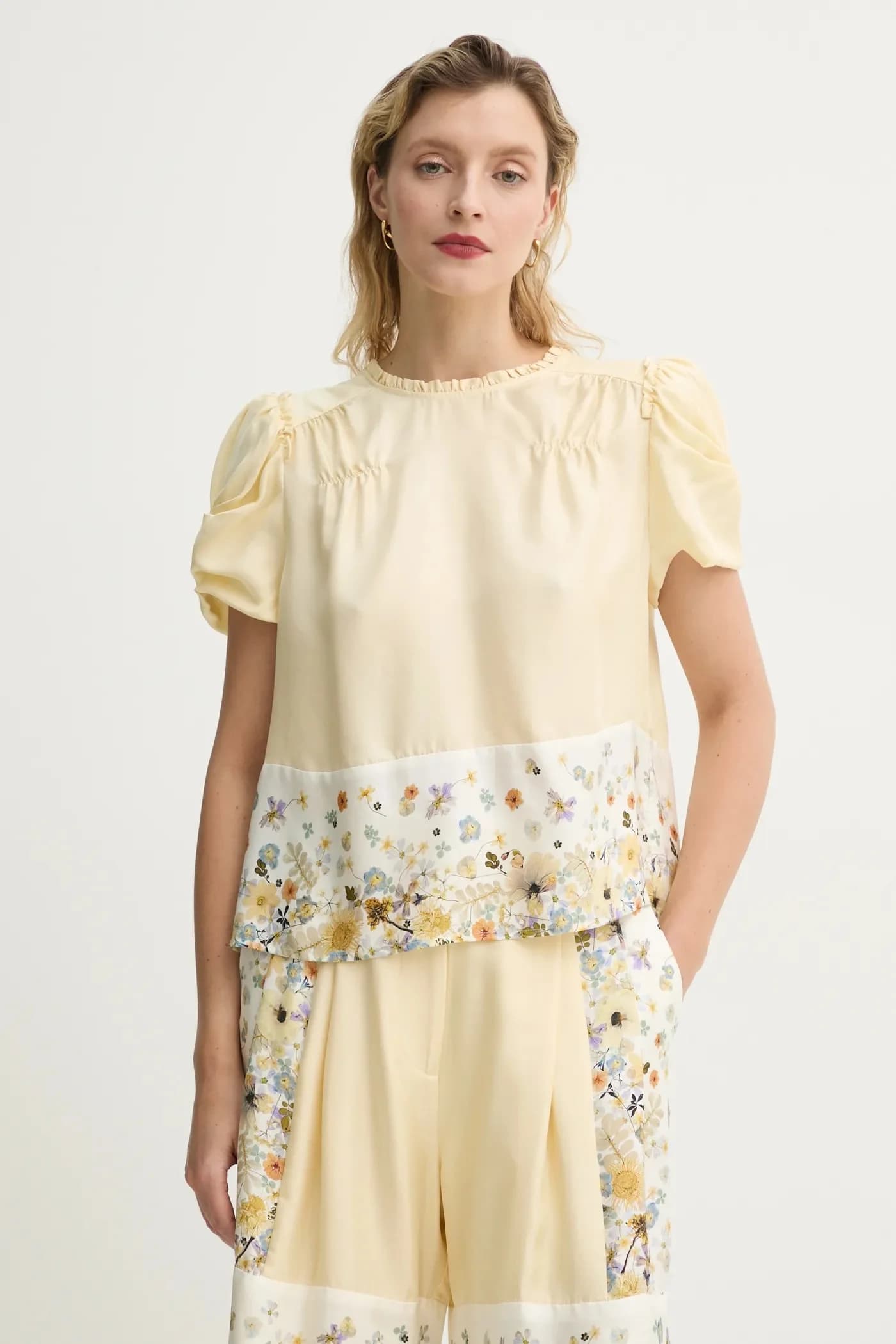 шелковая блузка FAHSAI