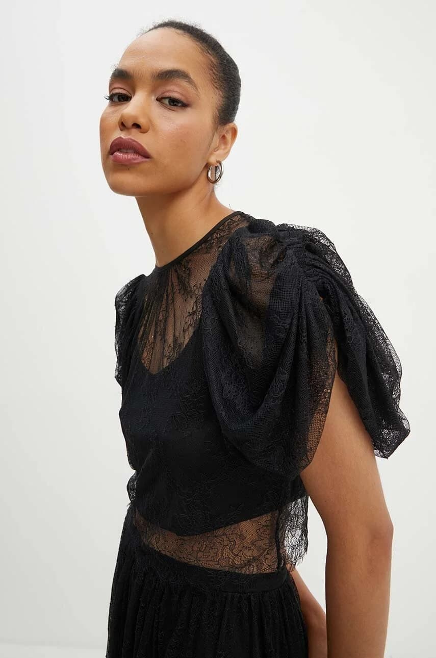 Кружевной топ с пышными рукавами