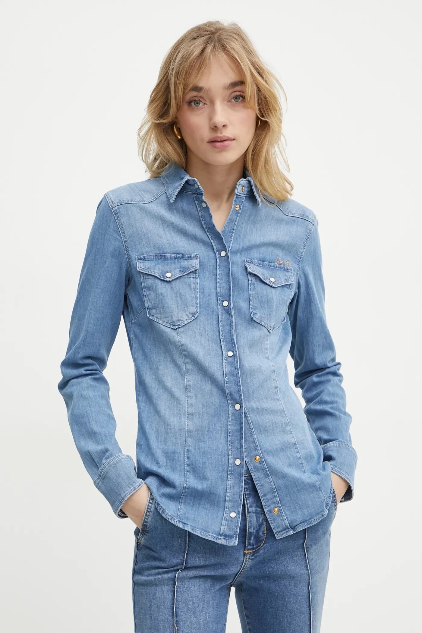 Джинсовая рубашка