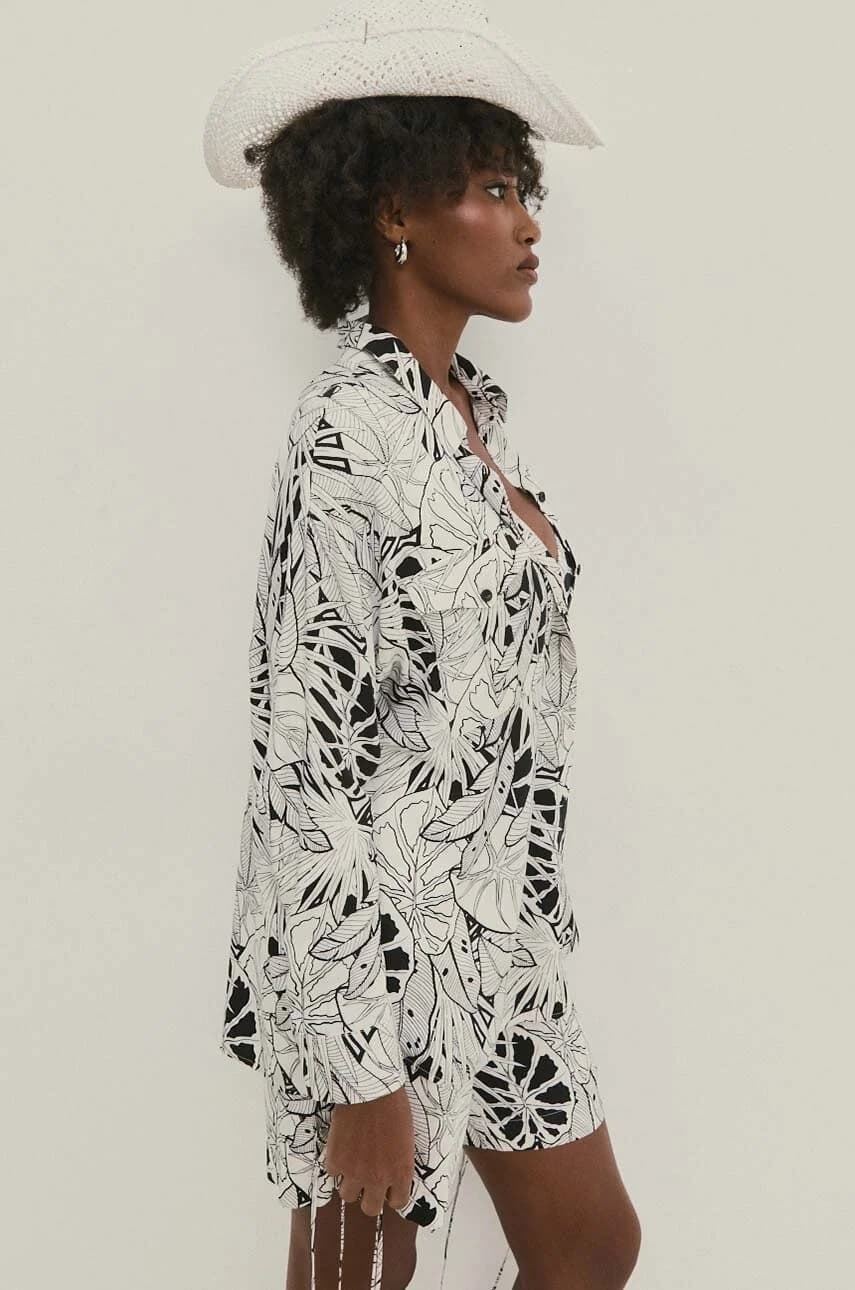 Льняная рубашка