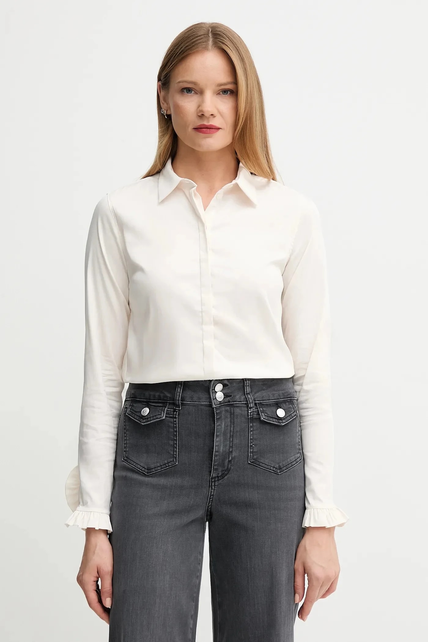 Рубашка бежевая для женщин