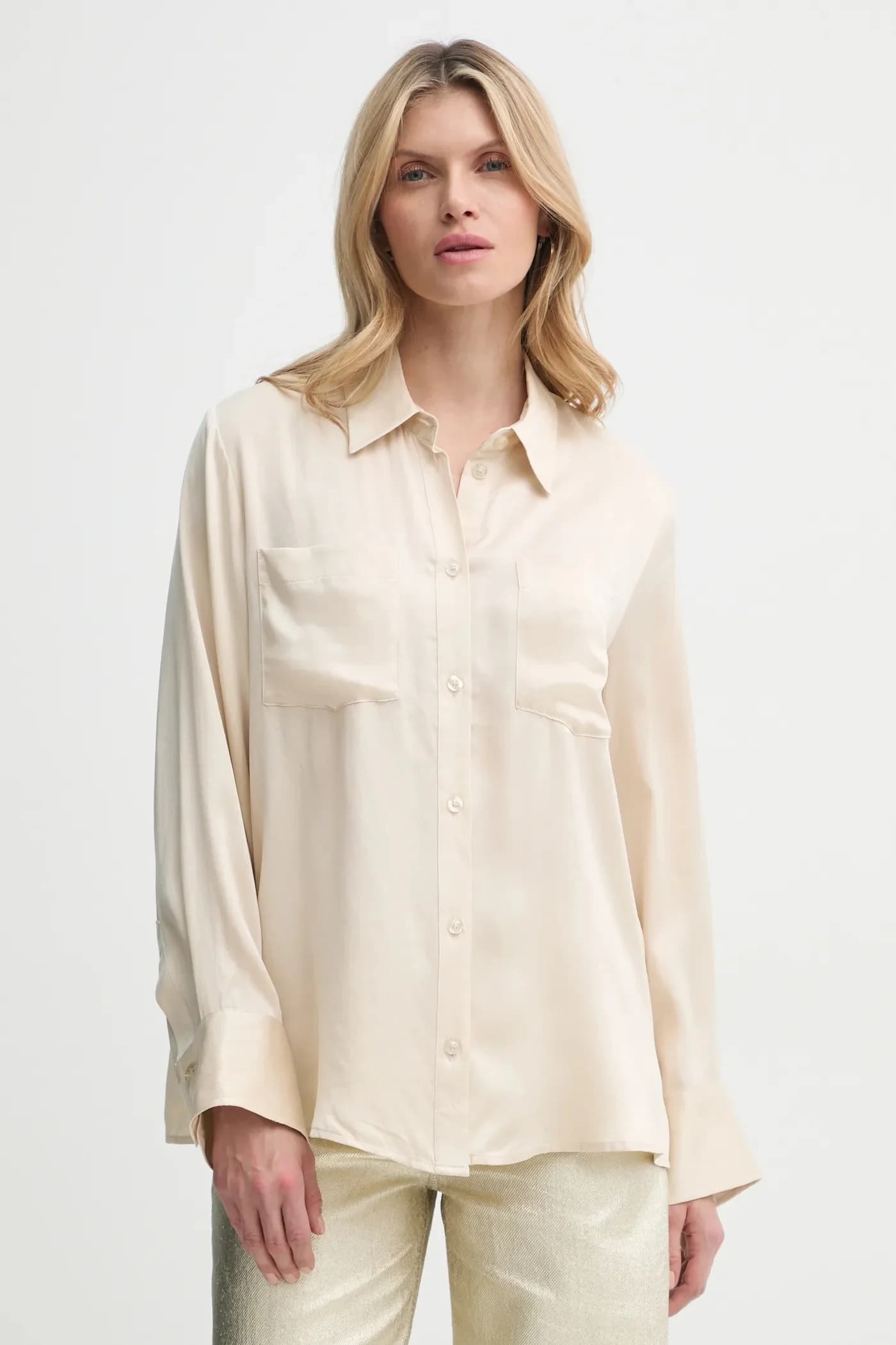 Шелковая рубашка