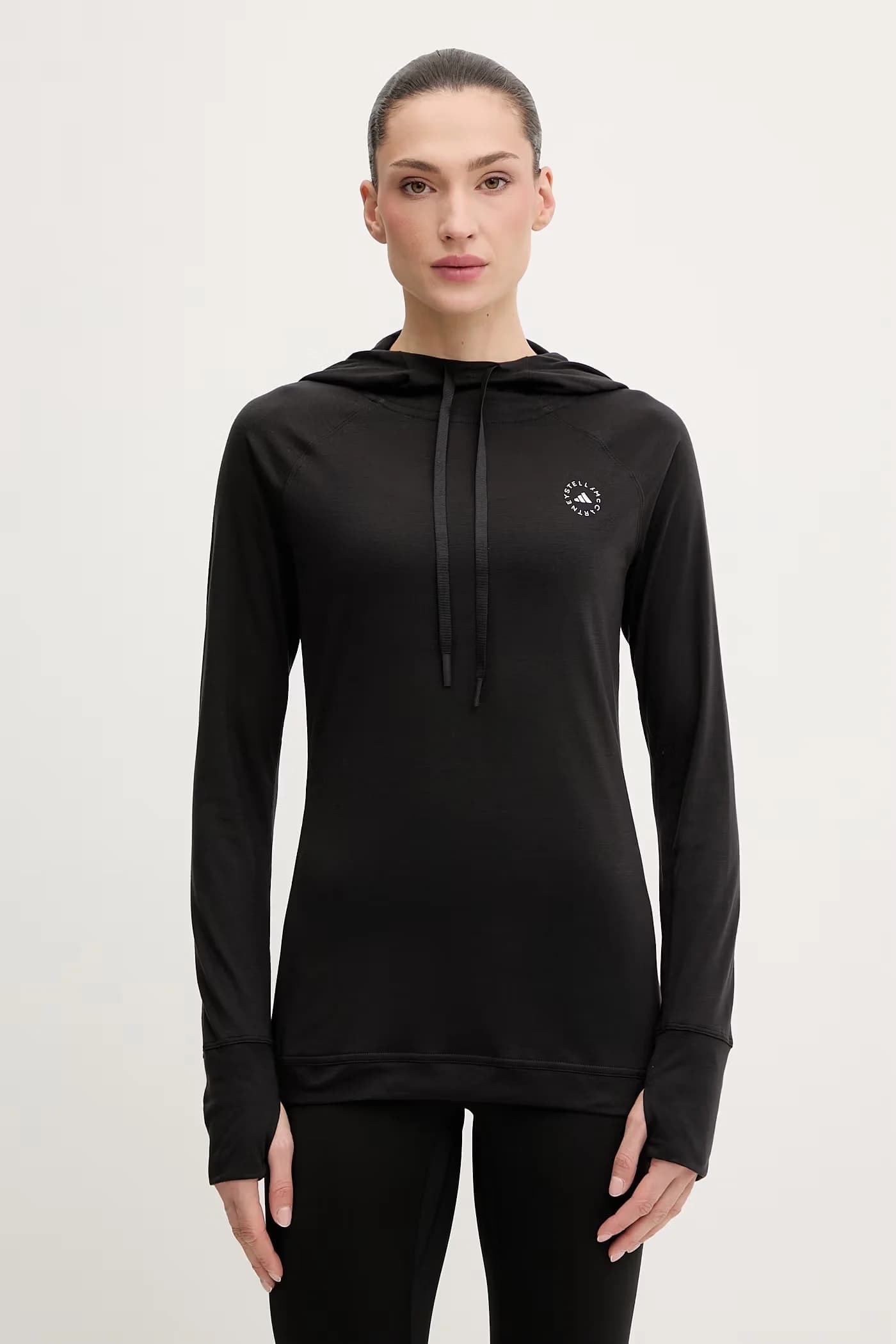 Спортивная толстовка