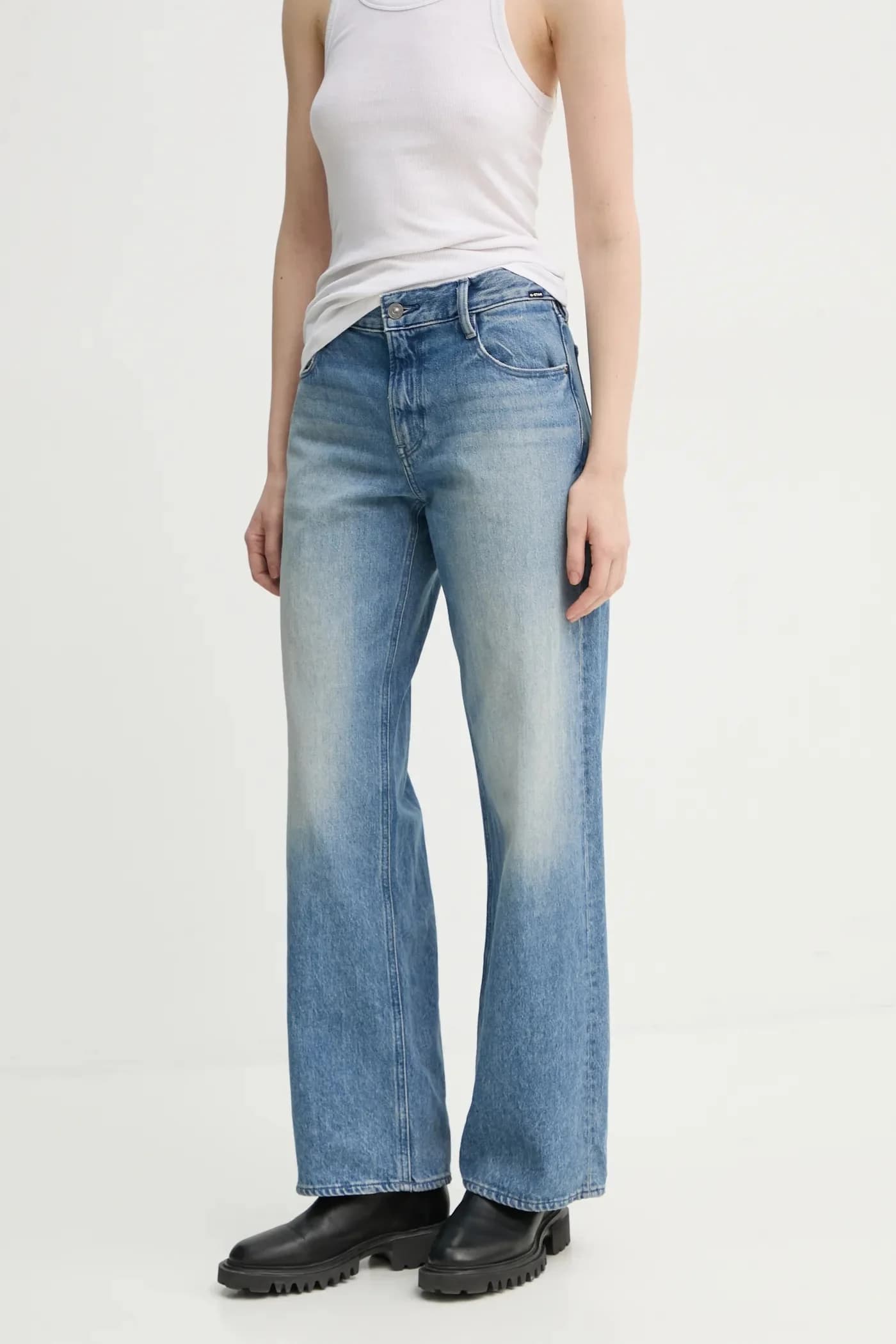 Джуди Свободные джинсы