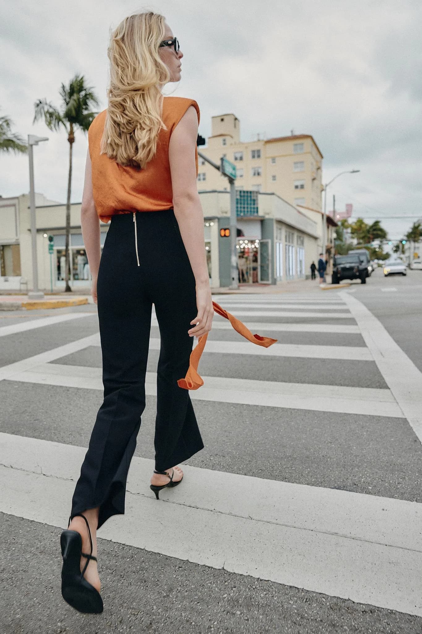 БРЮКИ С ВЫСОКОЙ ПОСАДКОЙ