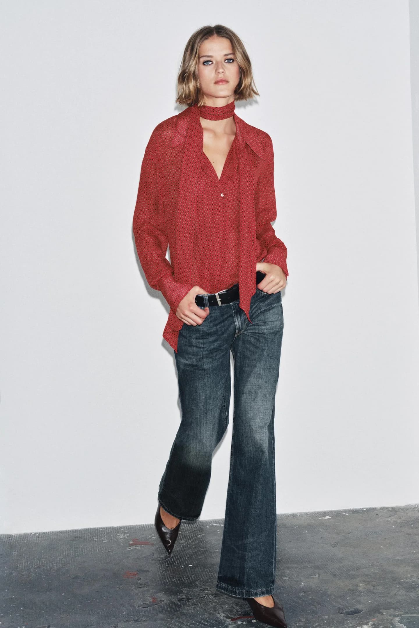 КОЖАНЫЕ ТУФЛИ НА УТИЧНОМ КАБЛУКЕ