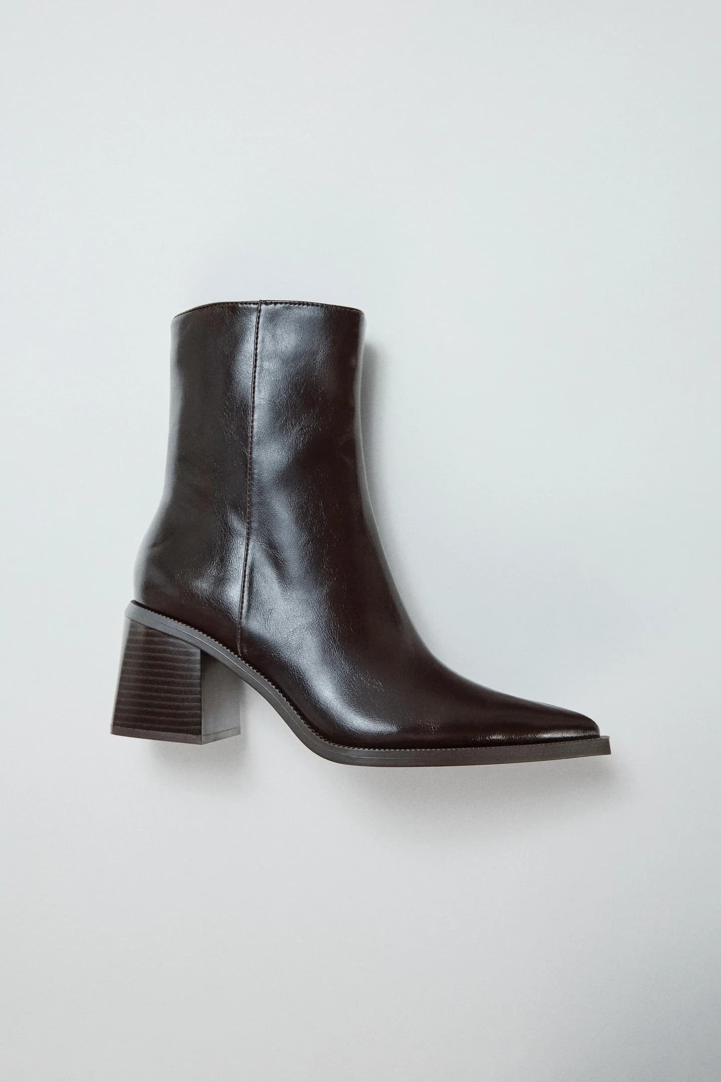 БОТИНКИ НА ШИРОКОМ КАБЛУКЕ