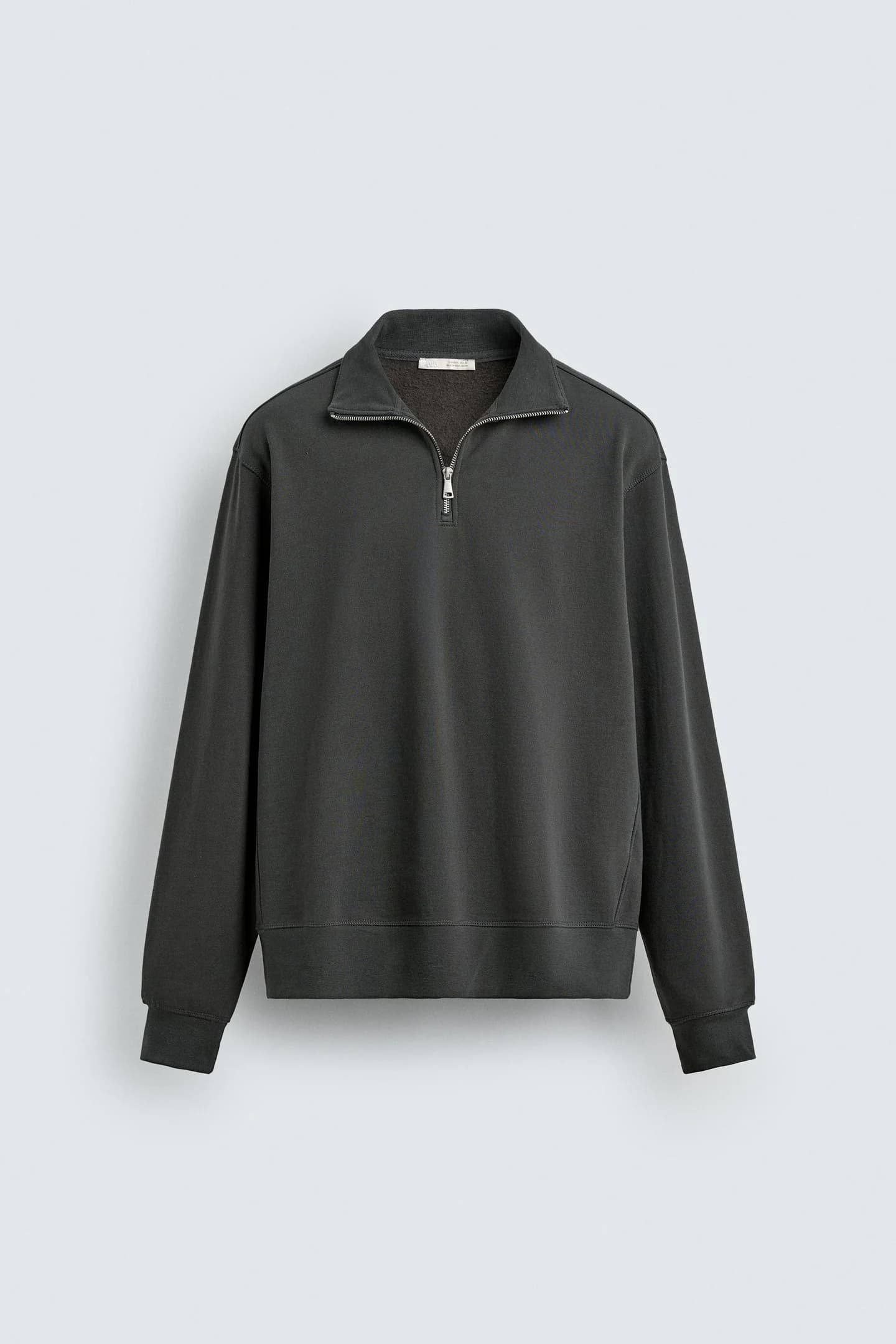 СВИТШОТ НА МОЛНИИ ИЗ БАЗОВОЙ КОЛЛЕКЦИИ