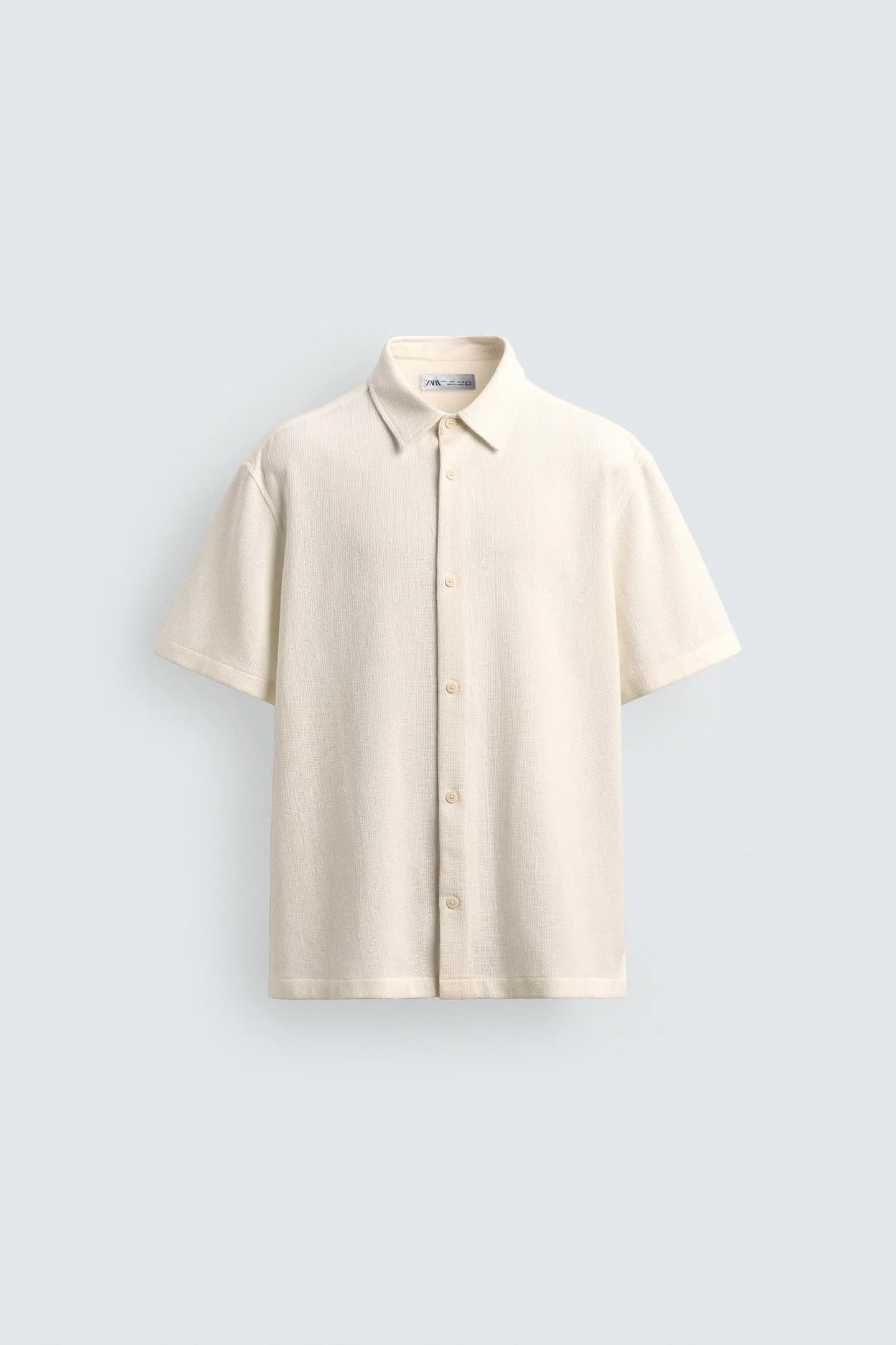 КОМФОРТНАЯ РУБАШКА ИЗ СТРУКТУРНОЙ ТКАНИ