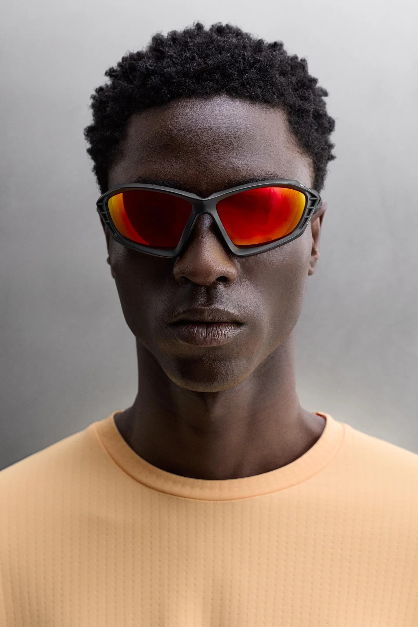 ФУТБОЛКА ДЛЯ БЕГА С ДЛИННЫМИ РУКАВАМИ