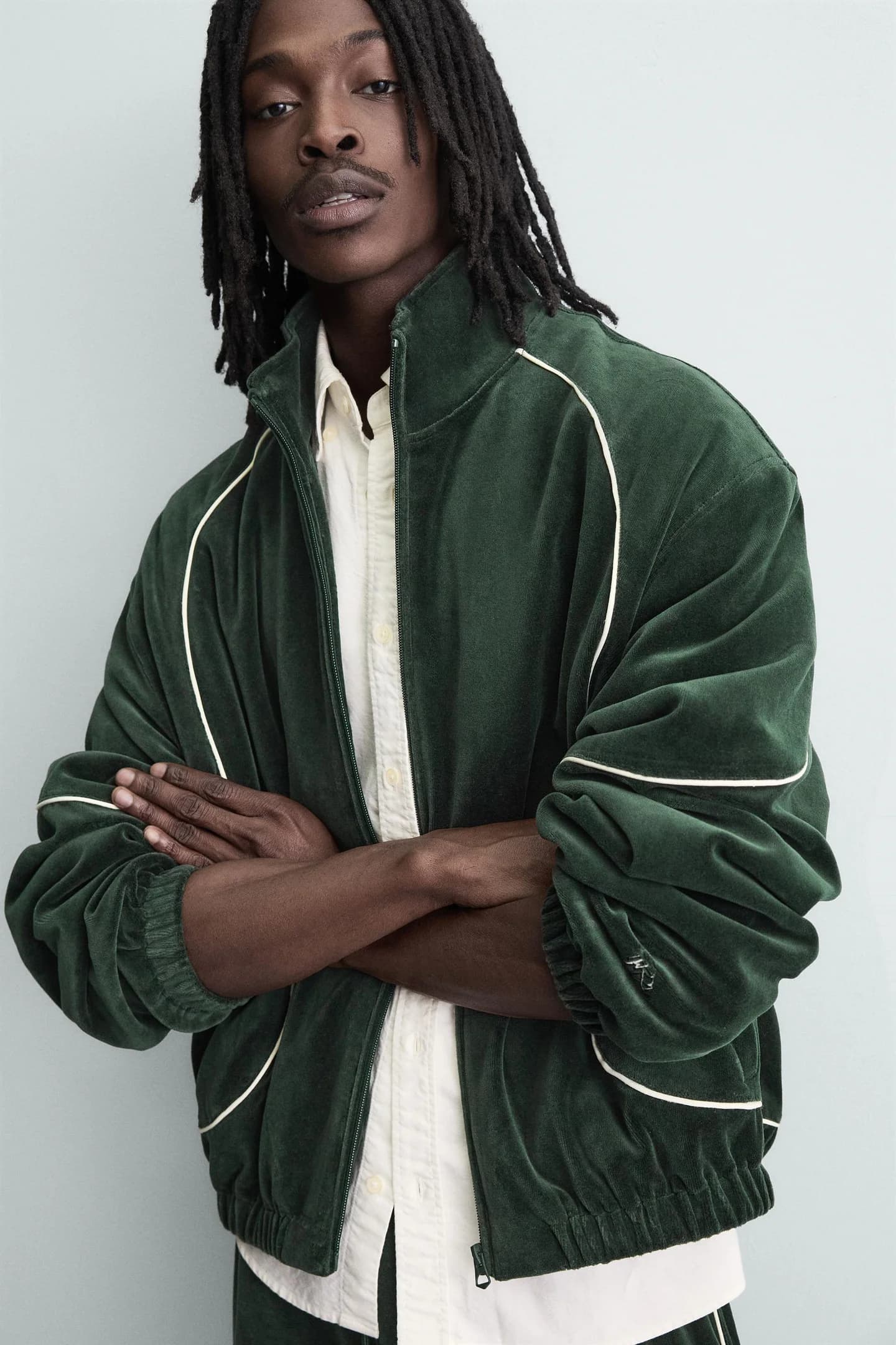 ВЕЛЮРОВАЯ КУРТКА С РЕБИНКОЙ